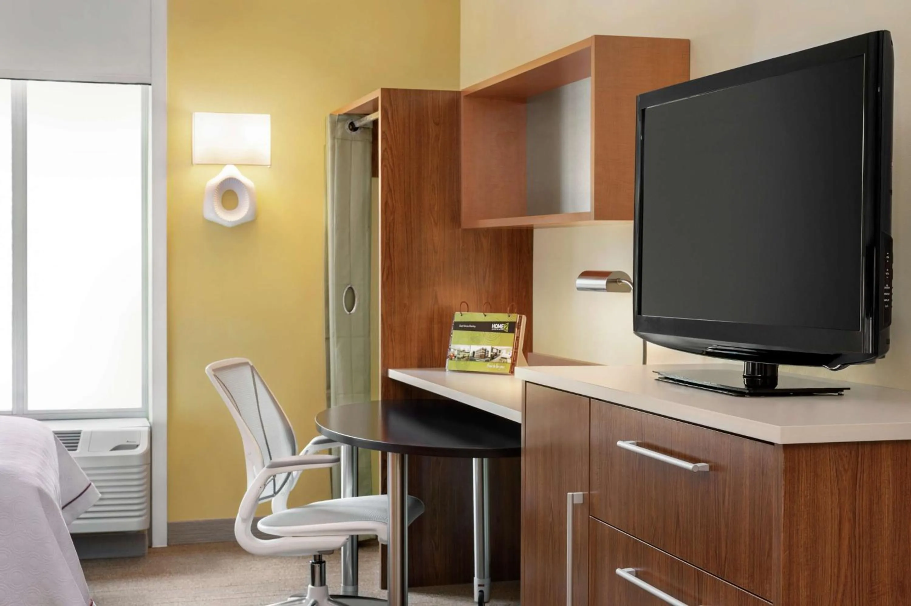 Bedroom in Home2 Suites by Hilton Biloxi/North/D'Iberville