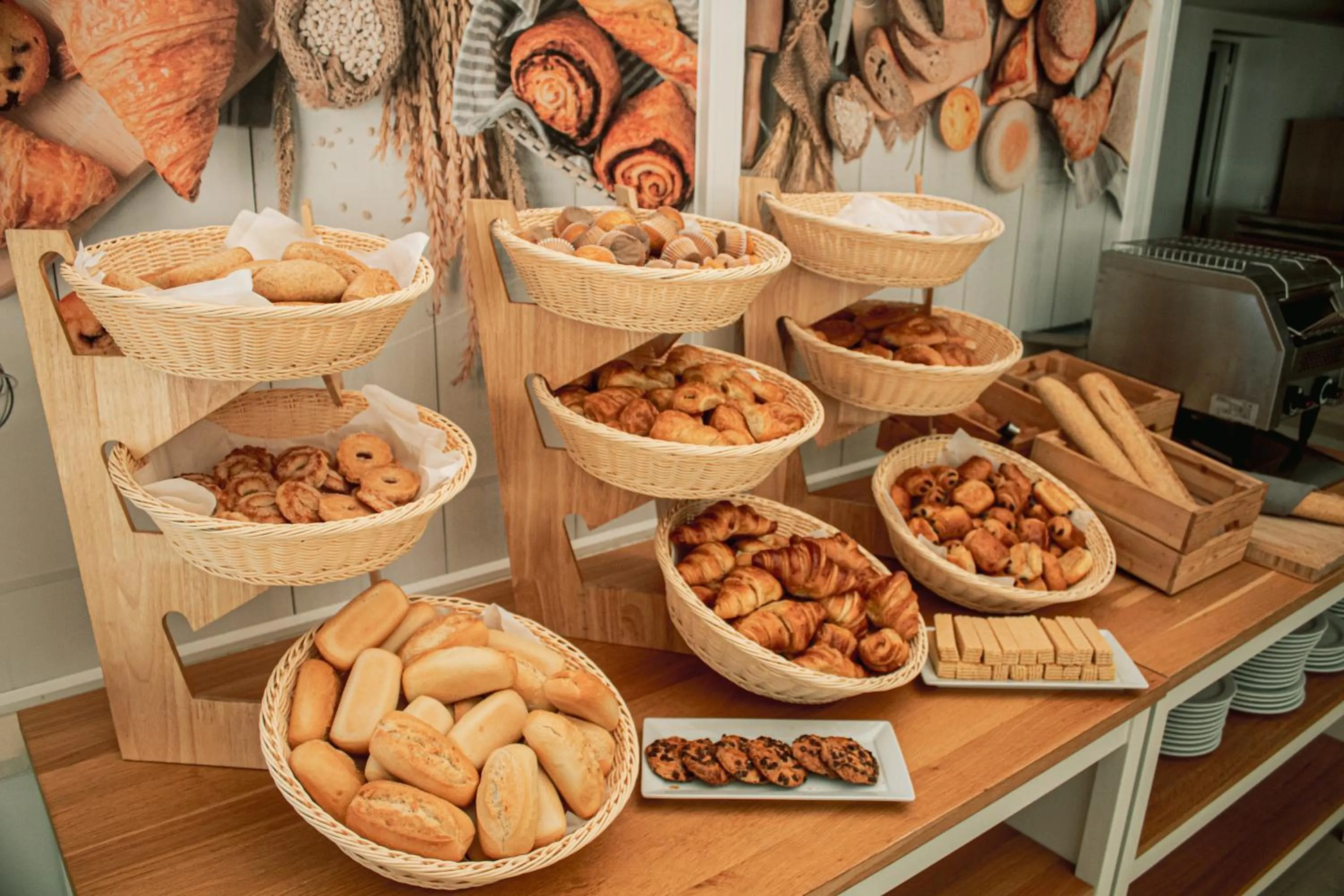 Buffet breakfast in Apartamentos Playa Moreia