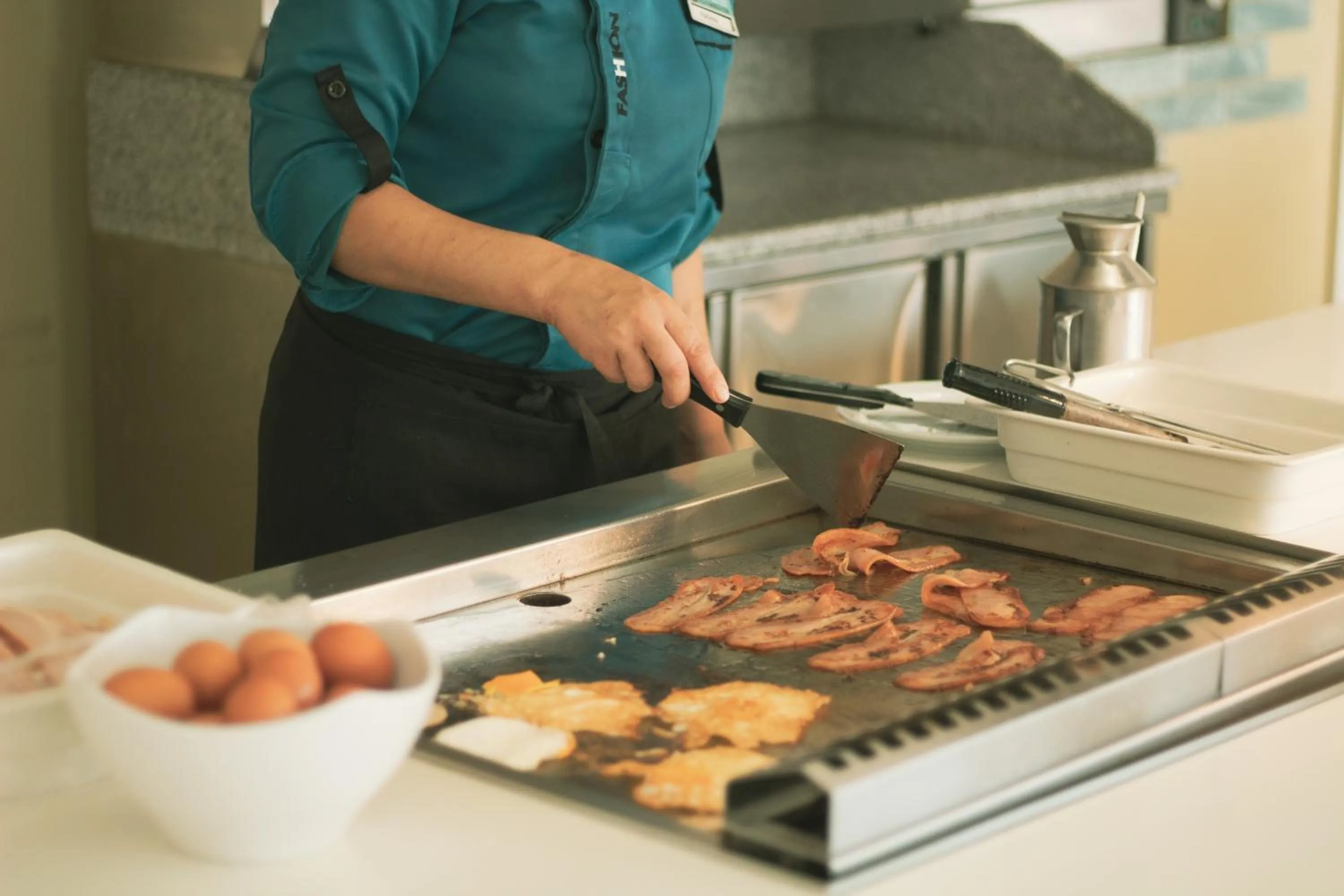 Buffet breakfast in Apartamentos Playa Moreia