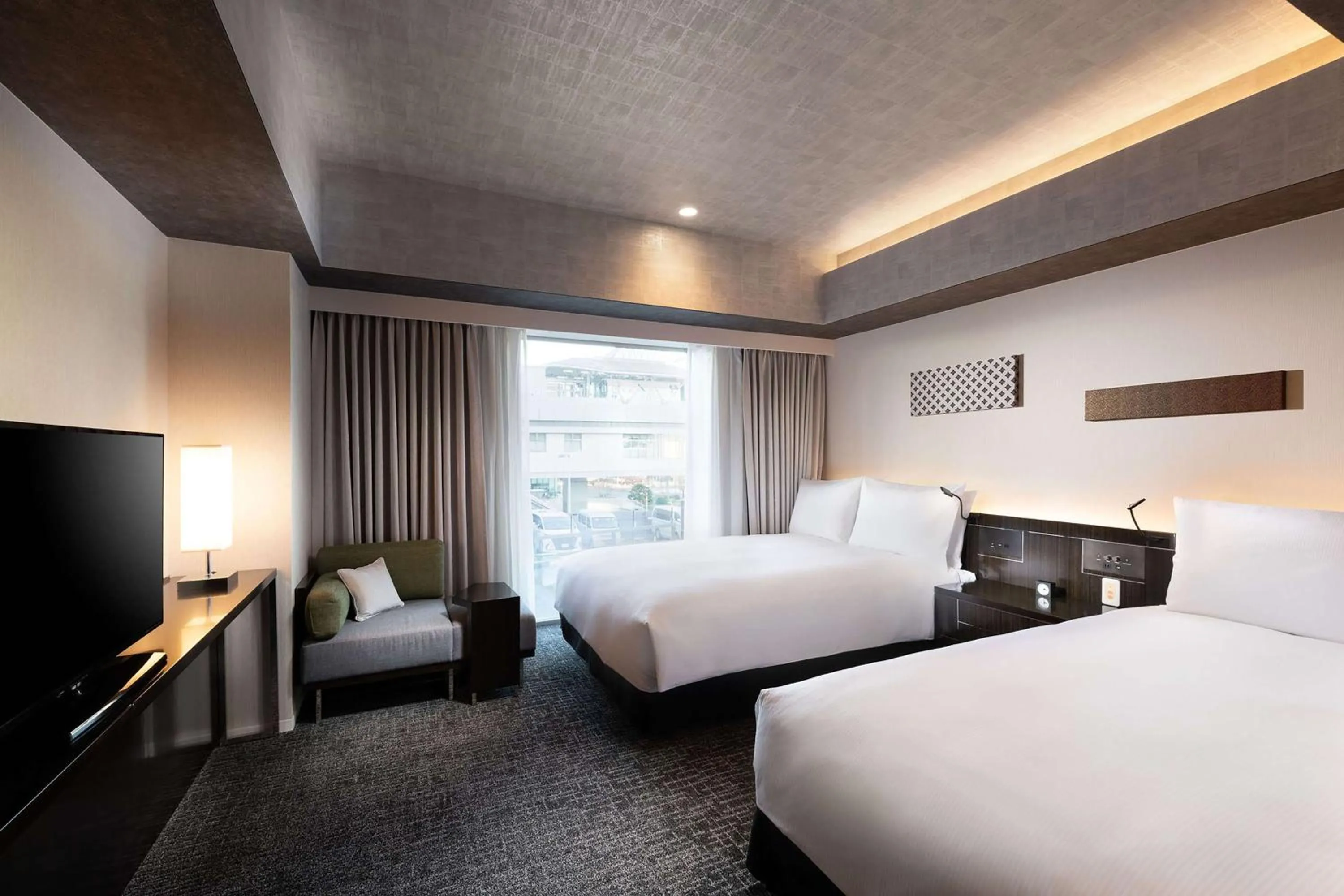 Bed in DoubleTree by Hilton Tokyo Ariake