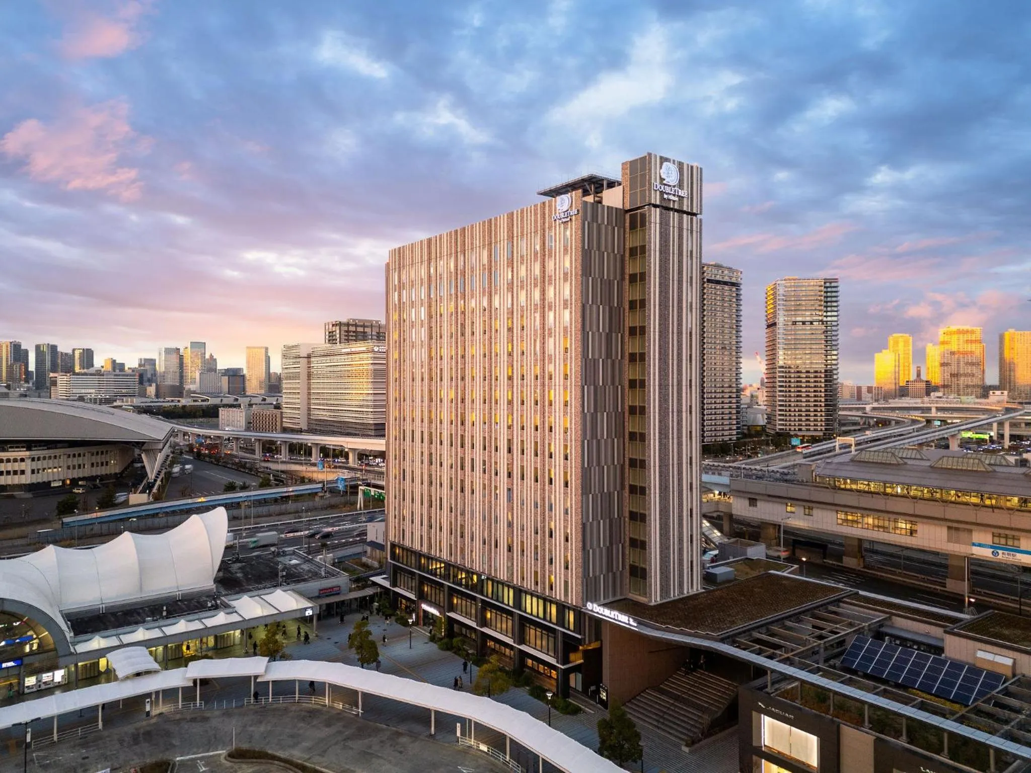 Property building in DoubleTree by Hilton Tokyo Ariake