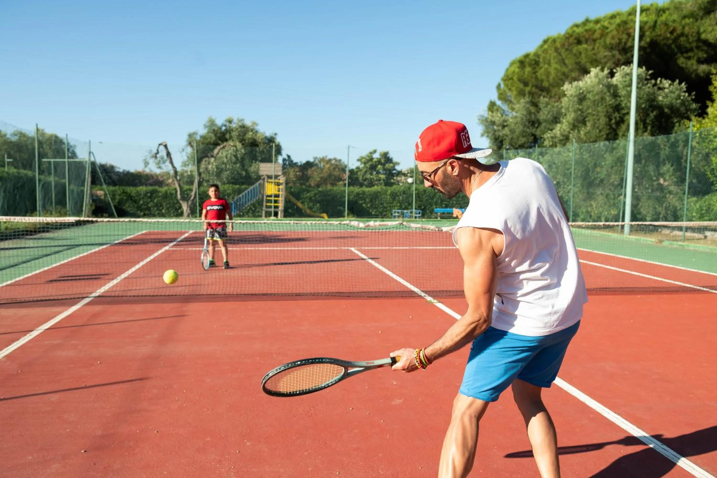 Tennis court in Hotel Mira