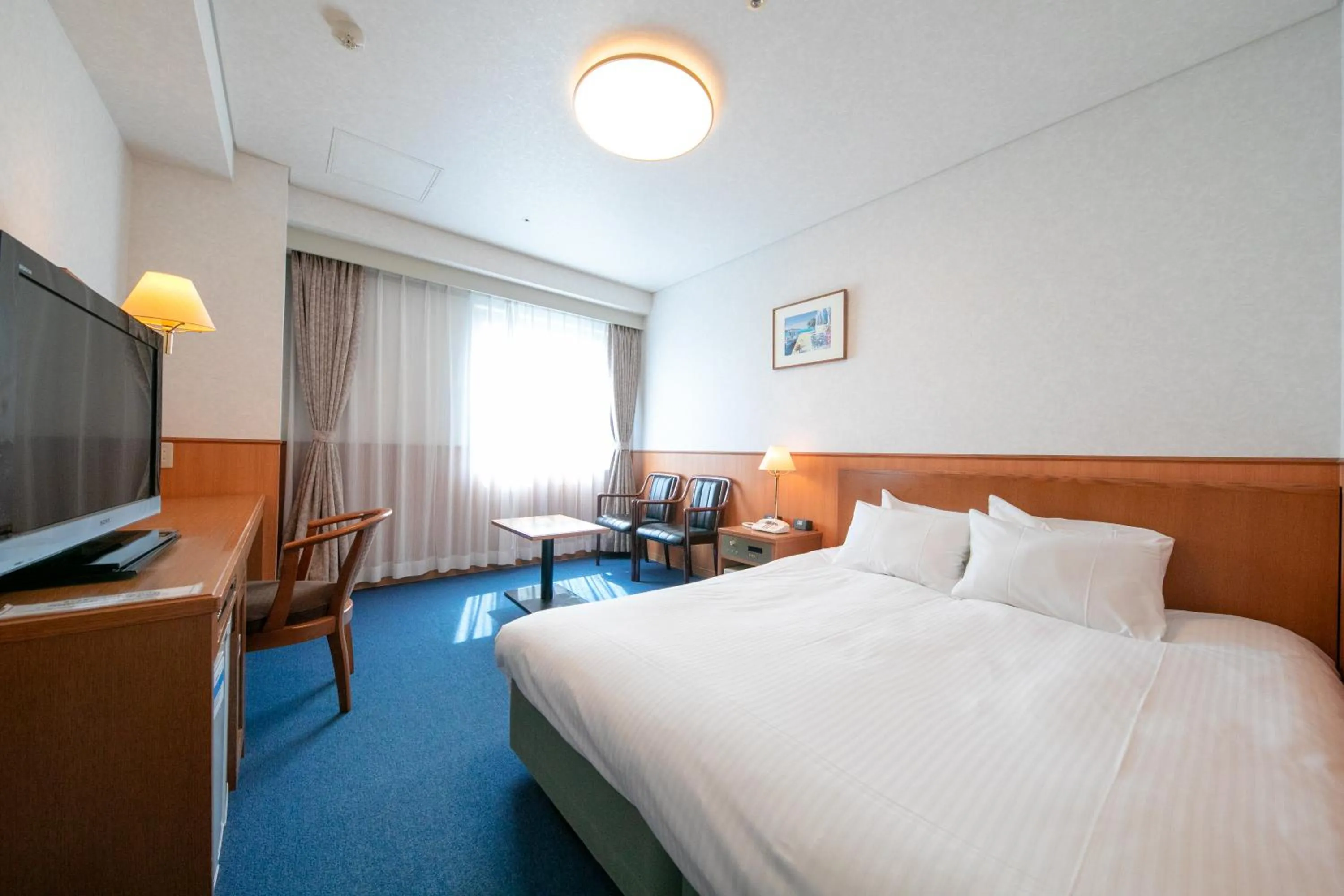 Photo of the whole room, Bed in Ise Pearl Pier Hotel