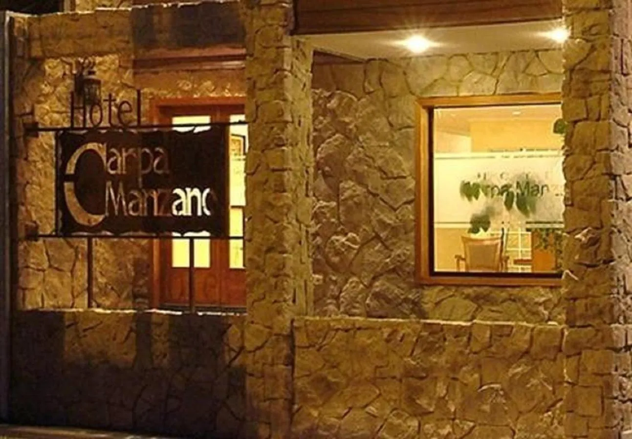 Facade/entrance in Hotel Carpa Manzano