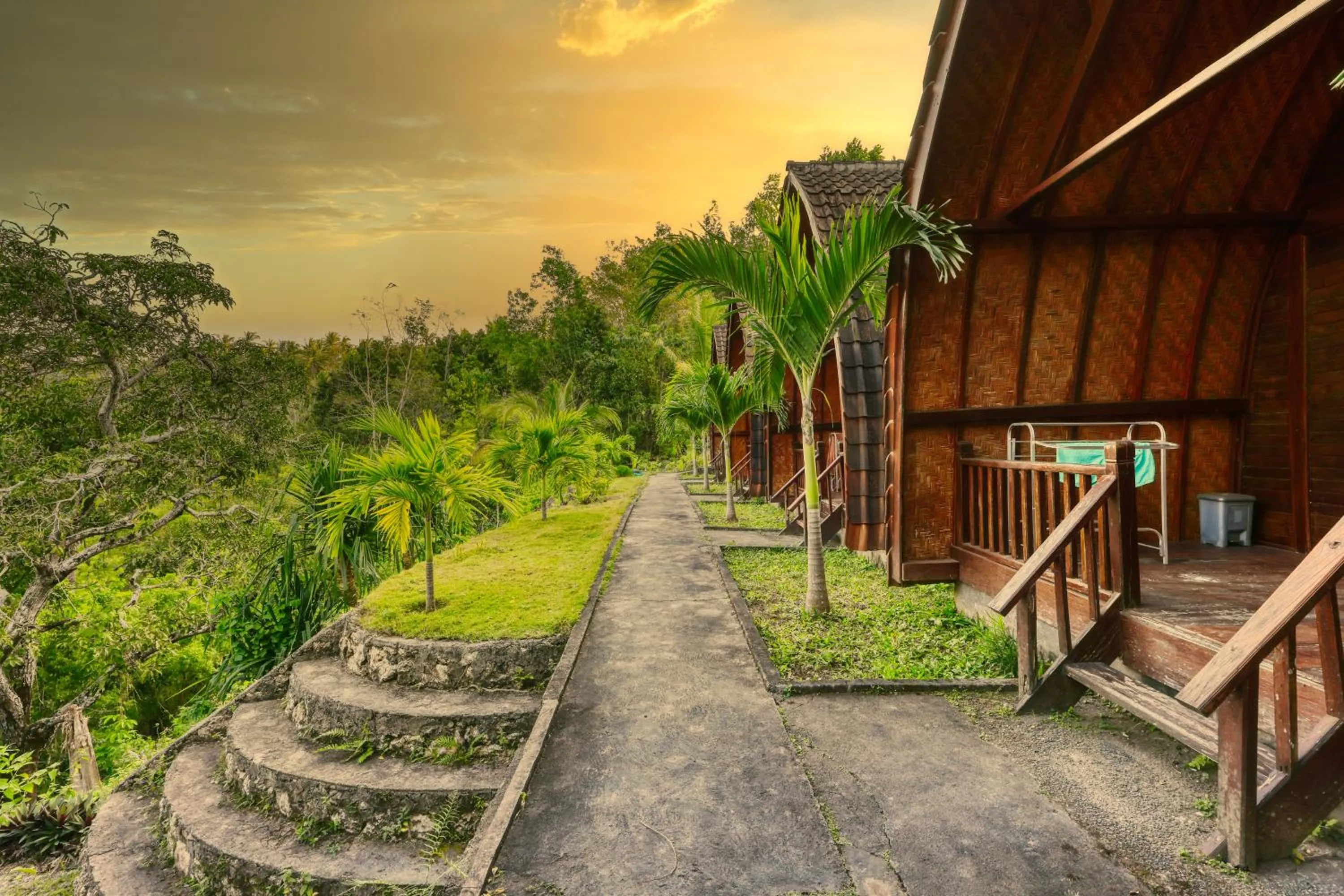 Sunset in Butterfly Bungalow
