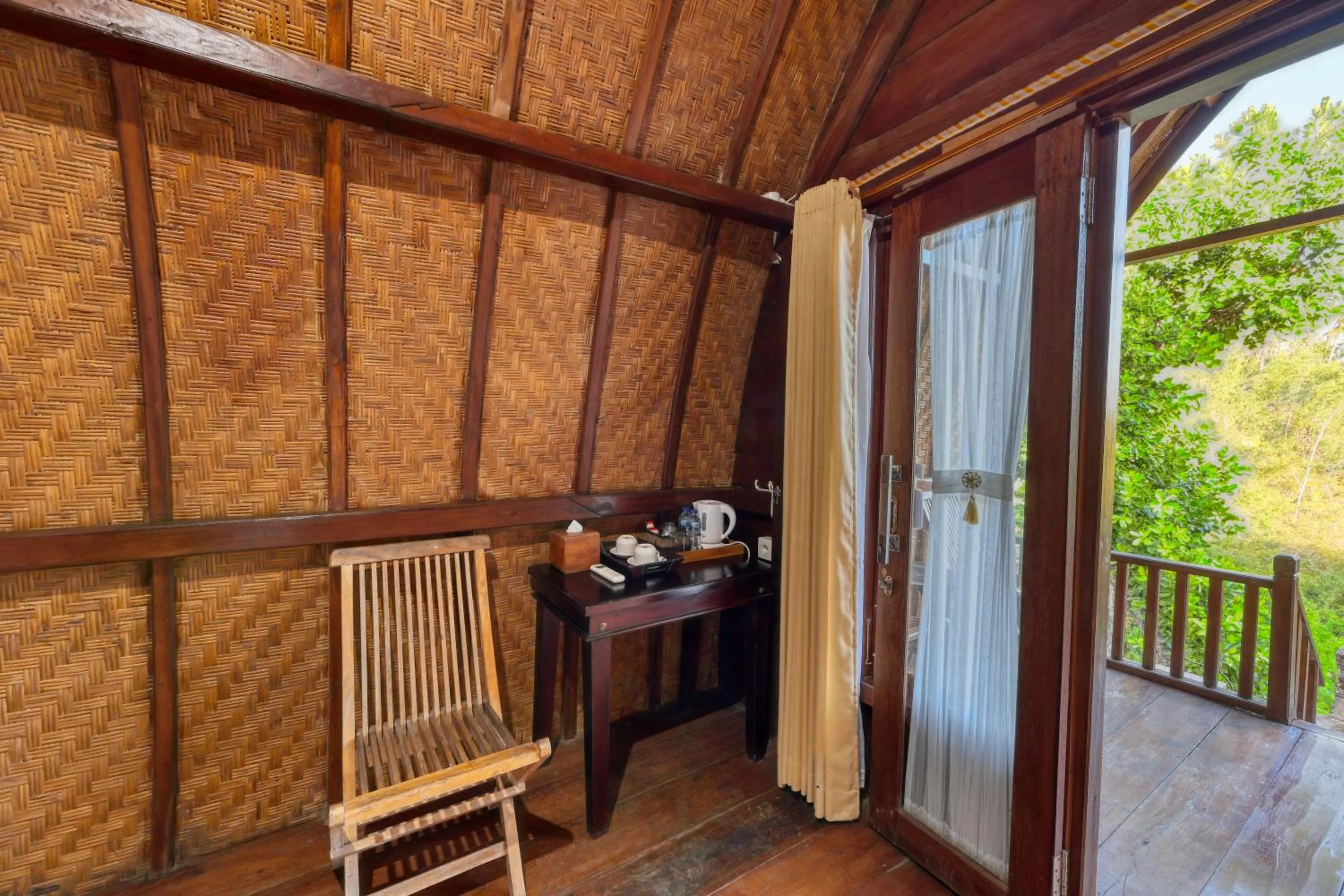 Coffee/tea facilities in Butterfly Bungalow