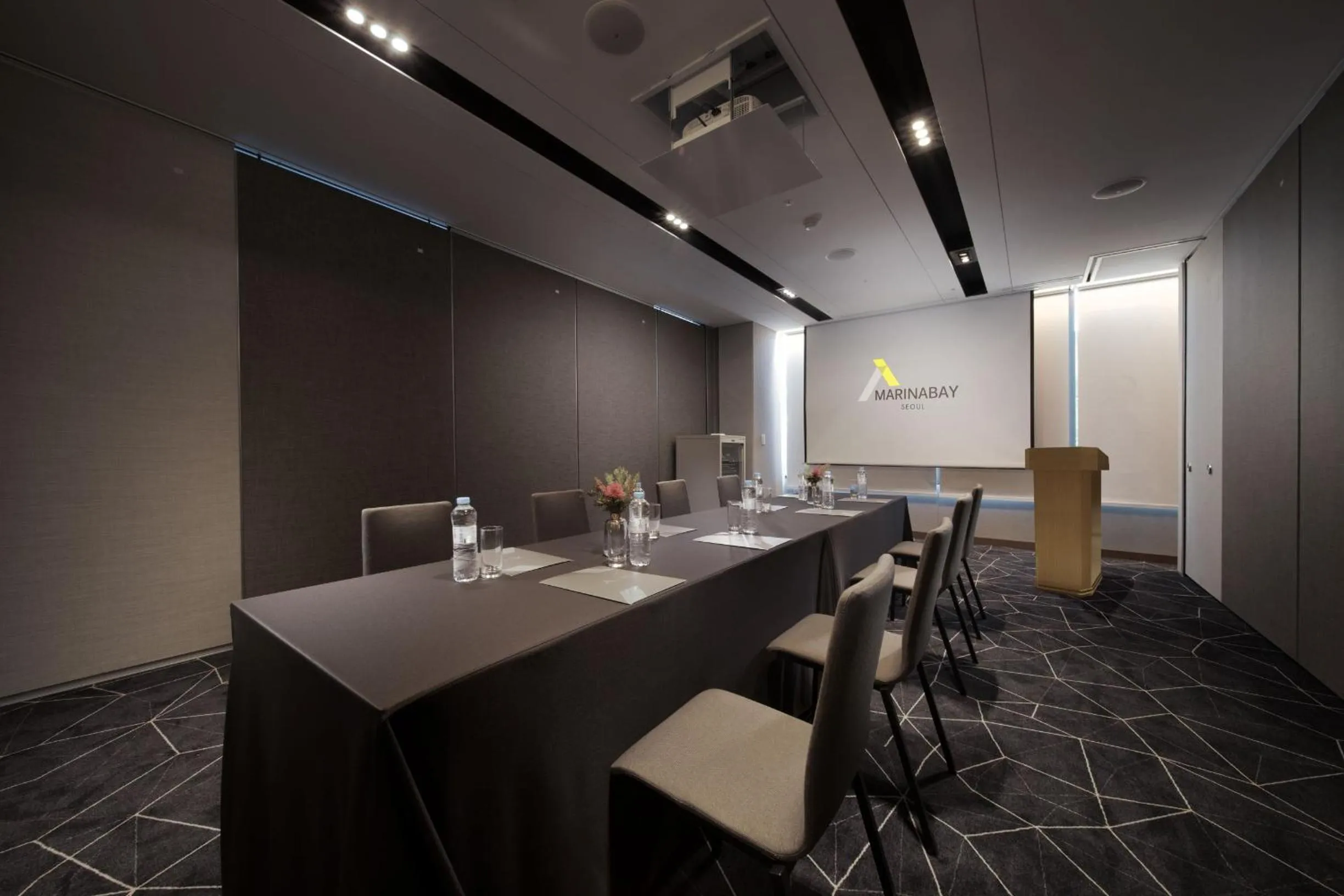 Business facilities in Hotel Marinabay Seoul