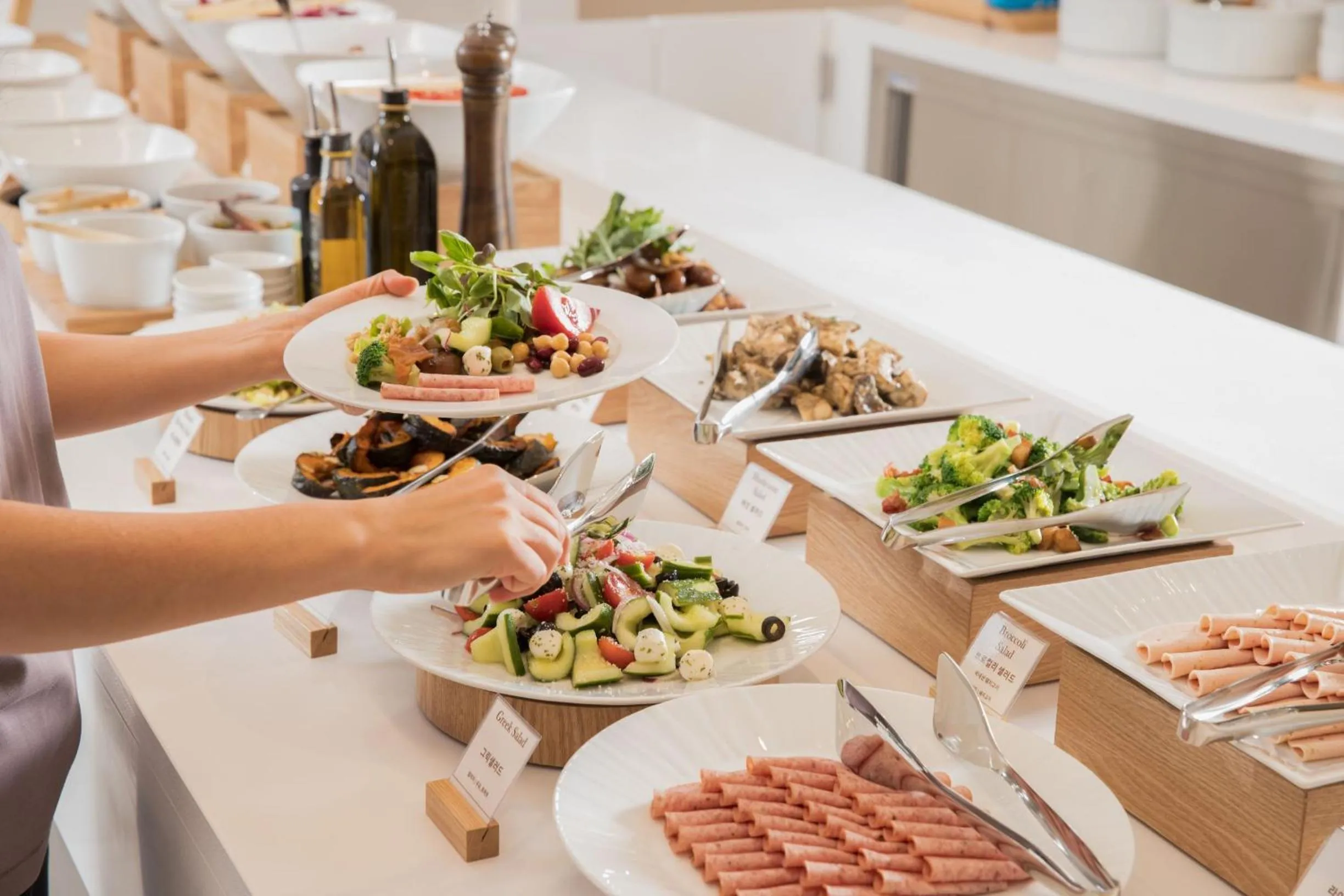 Breakfast in Hotel Marinabay Seoul