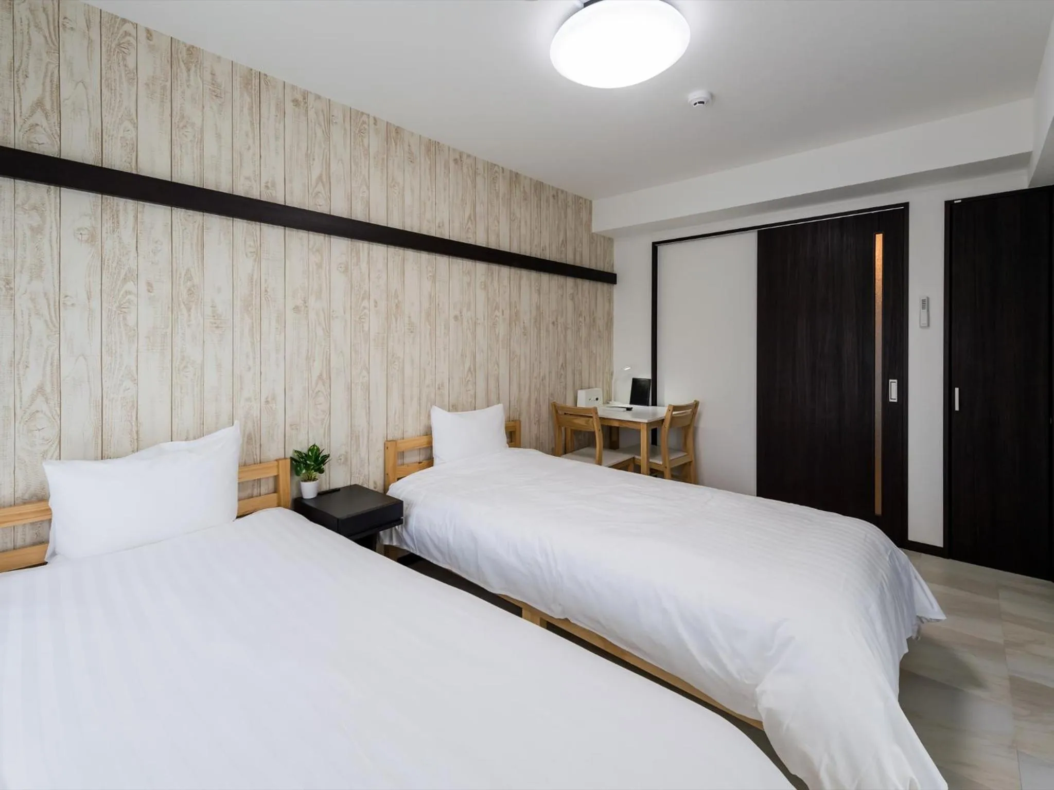 Bedroom, Bed in Hotel Tomas Nago