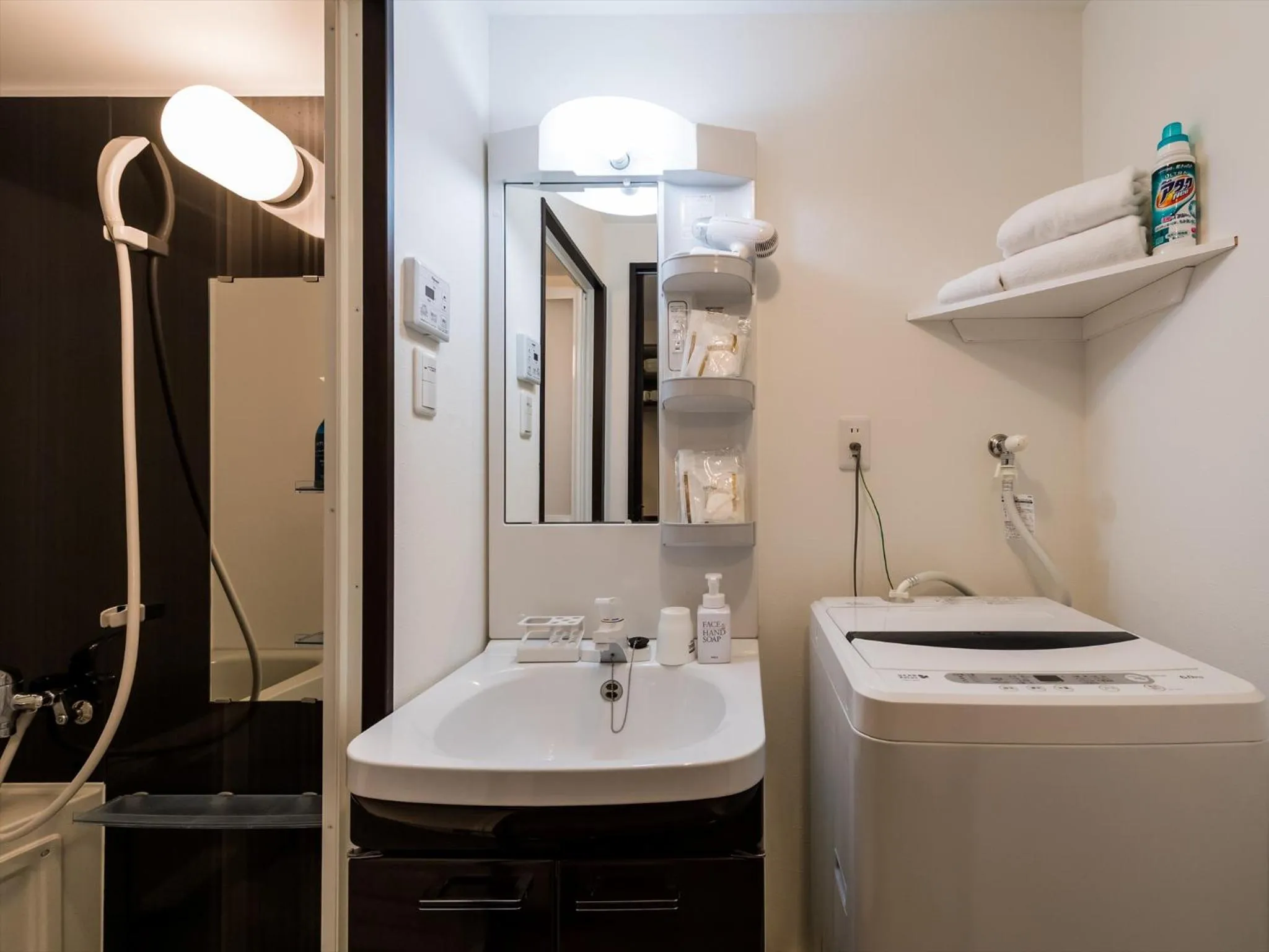 Bathroom in Hotel Tomas Nago