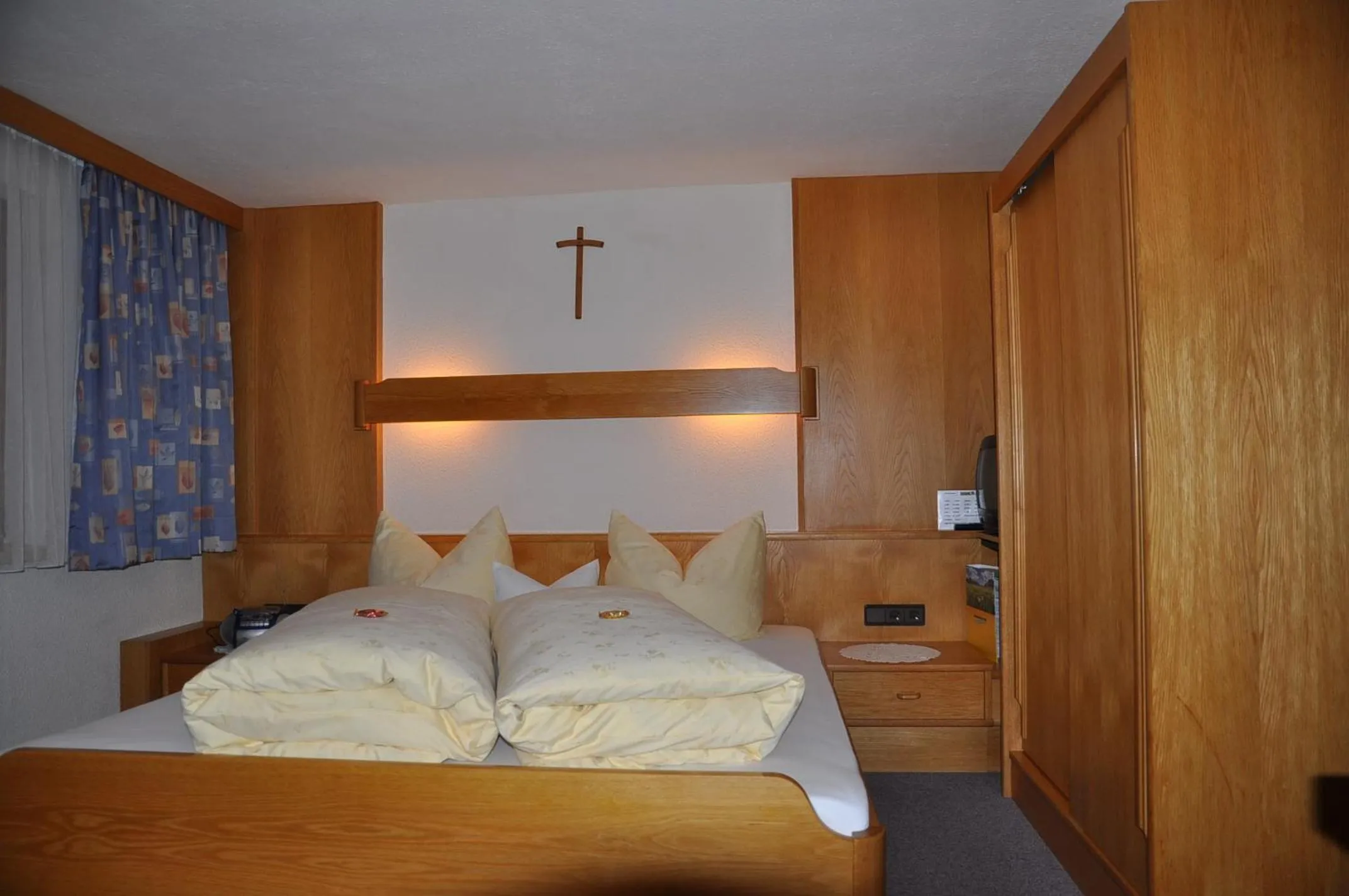 Photo of the whole room, Bed in Ferienwohnungen Durst Roswitha