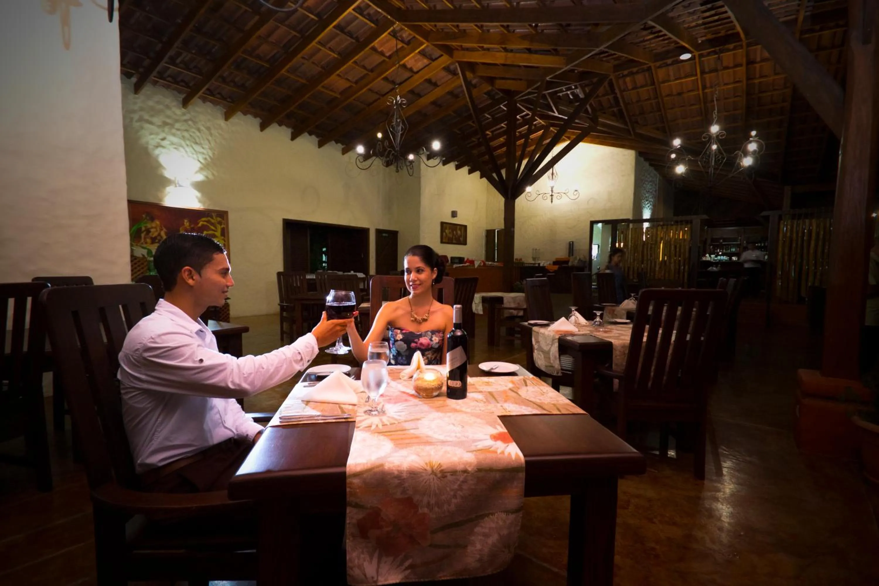 Restaurant/places to eat in Casa Luna Hotel & Spa