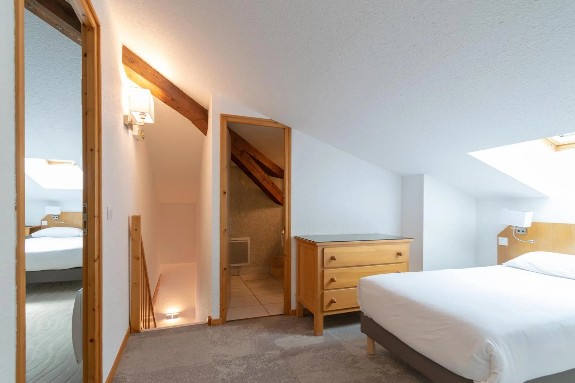 Bed in Hôtel Beau Site