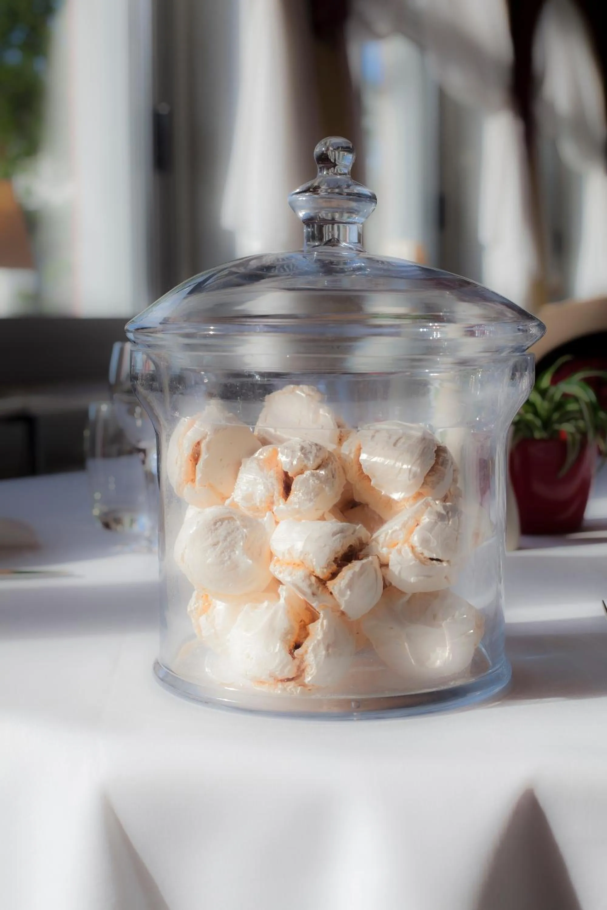 Decorative detail in Hôtel Beau Site