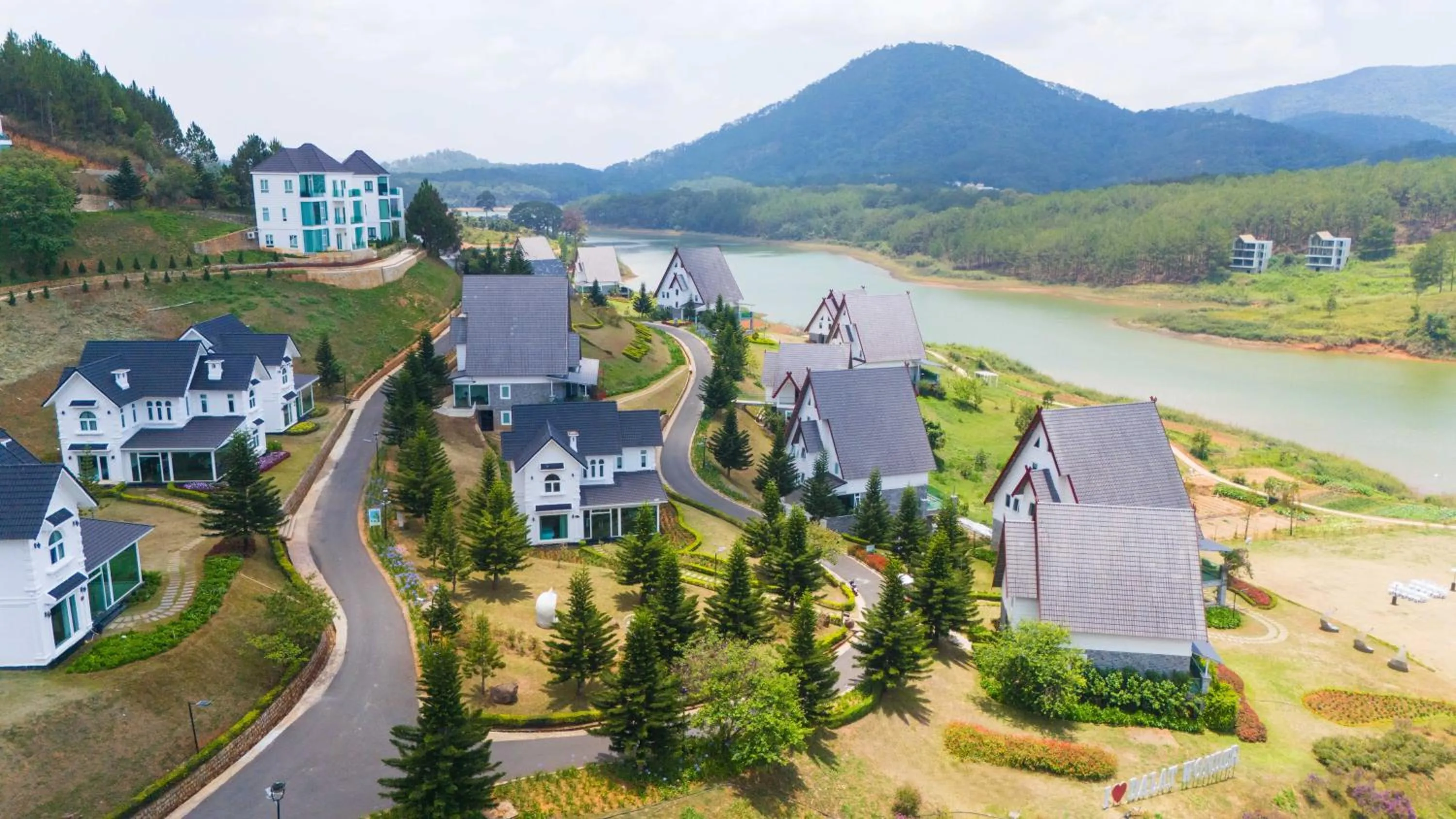 Property building in Dalat Wonder Resort