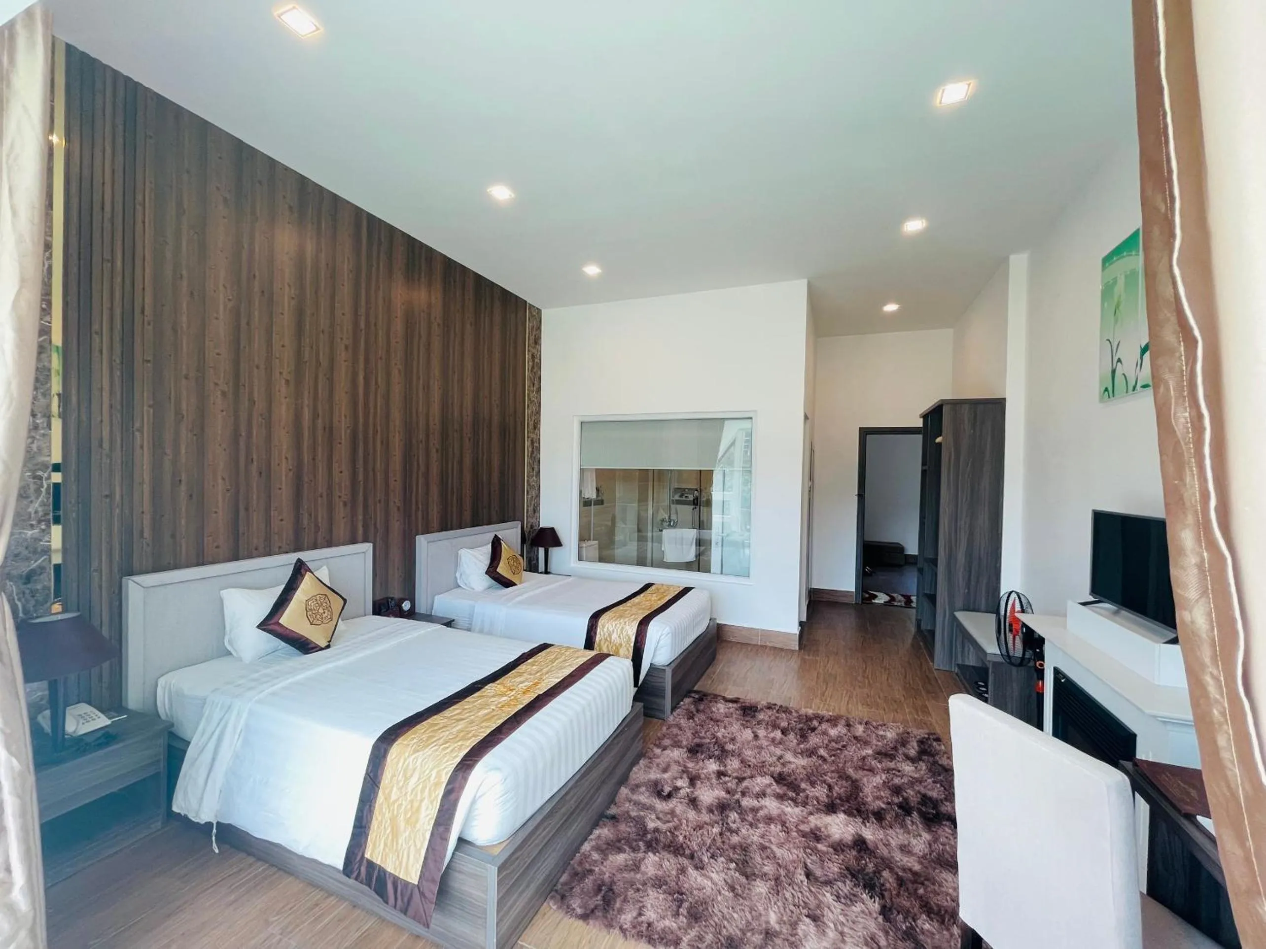 Bedroom, Bed in Dalat Wonder Resort