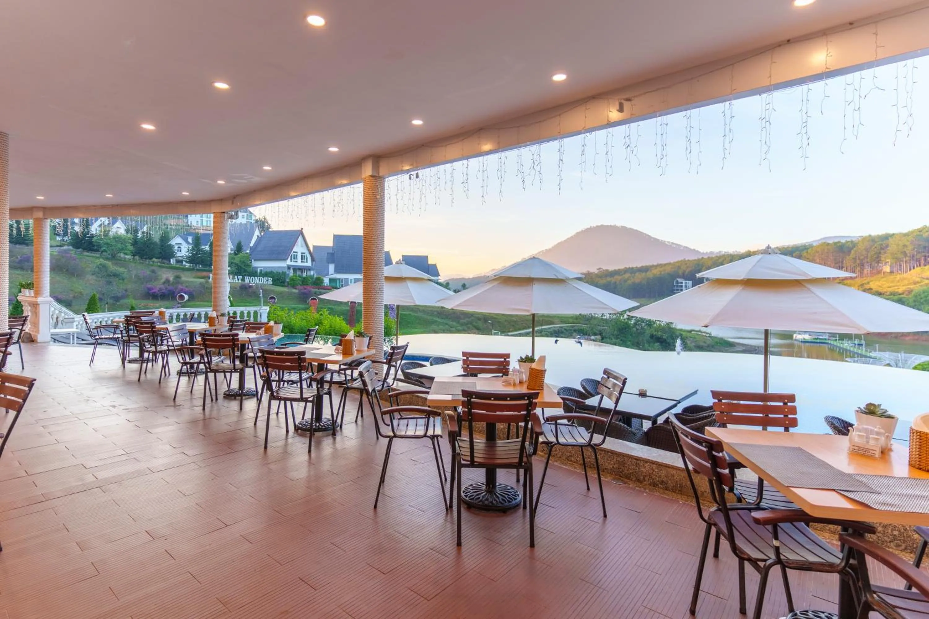Restaurant/places to eat in Dalat Wonder Resort