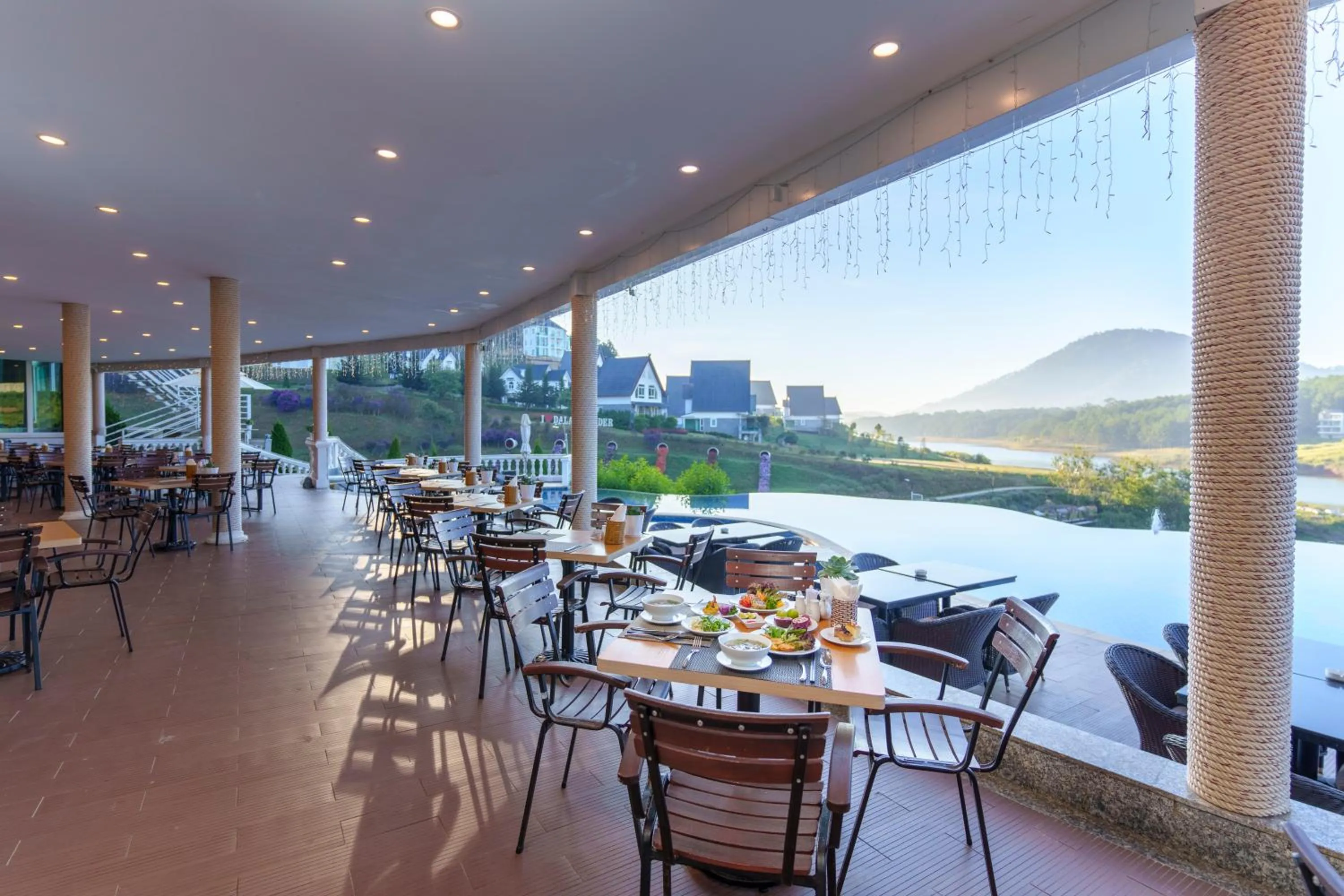 Restaurant/places to eat in Dalat Wonder Resort