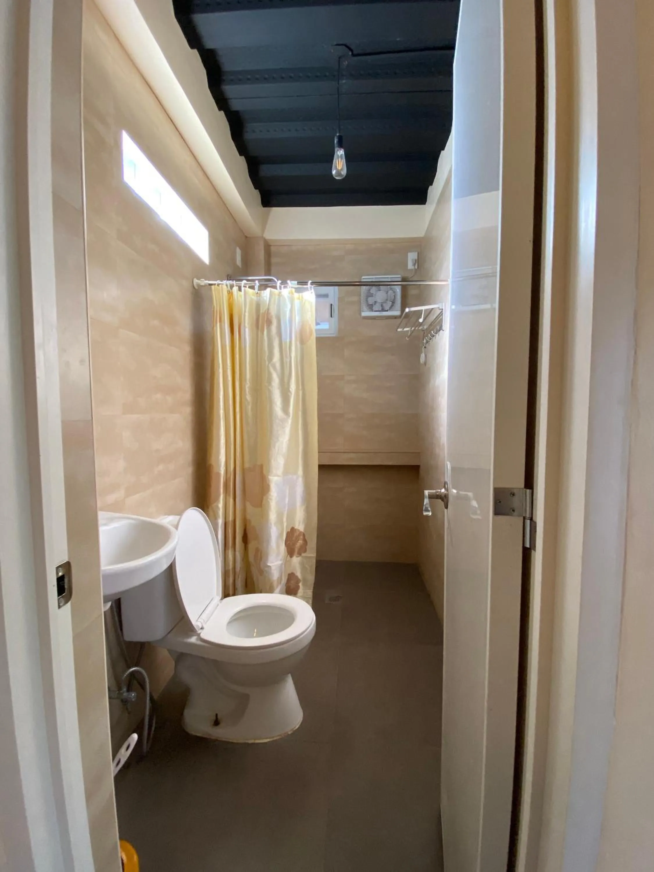 Bathroom in Location One Eighty