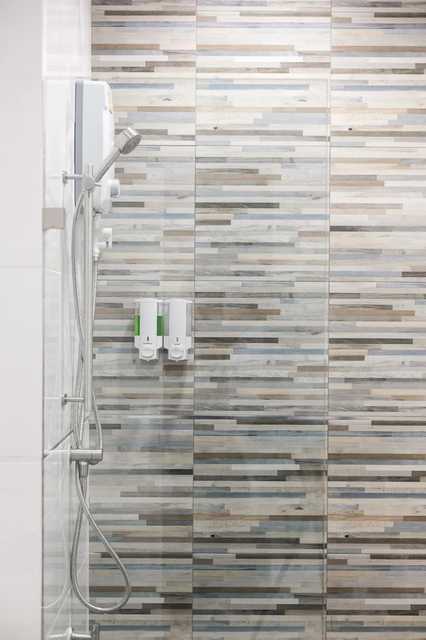 Bathroom in Evergreen Suite Hotel