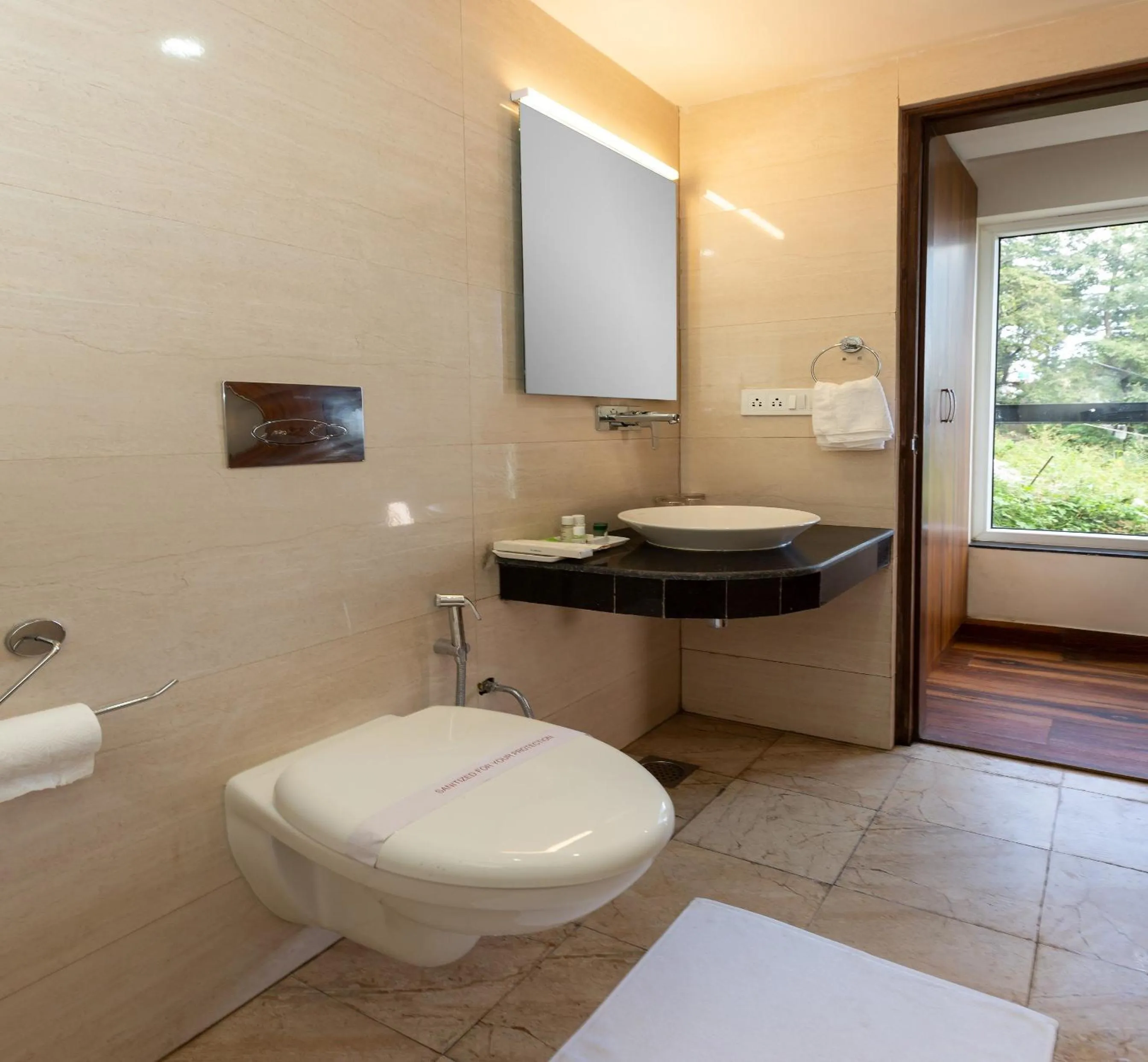 Toilet in Hotel Wild Wood