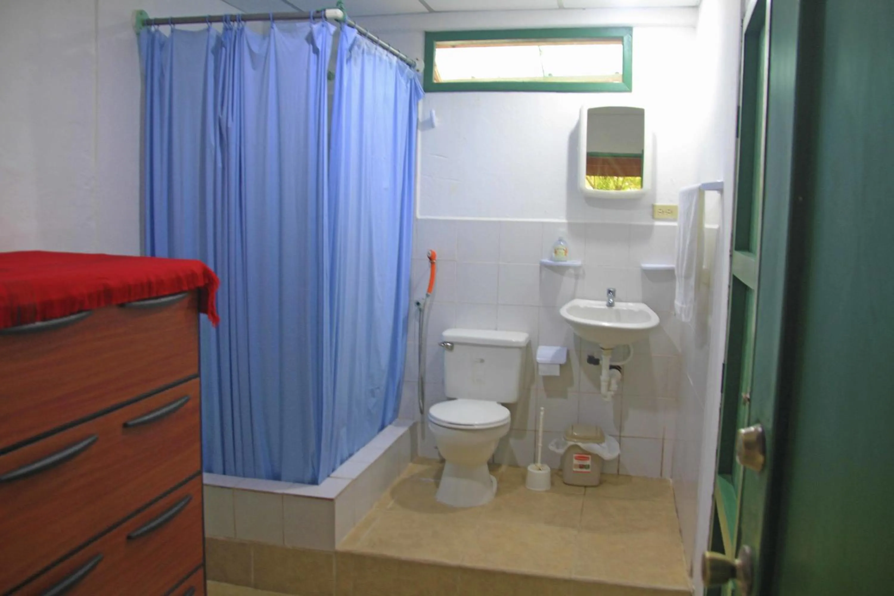 Twin Room - single occupancy in Galapagos Chalet