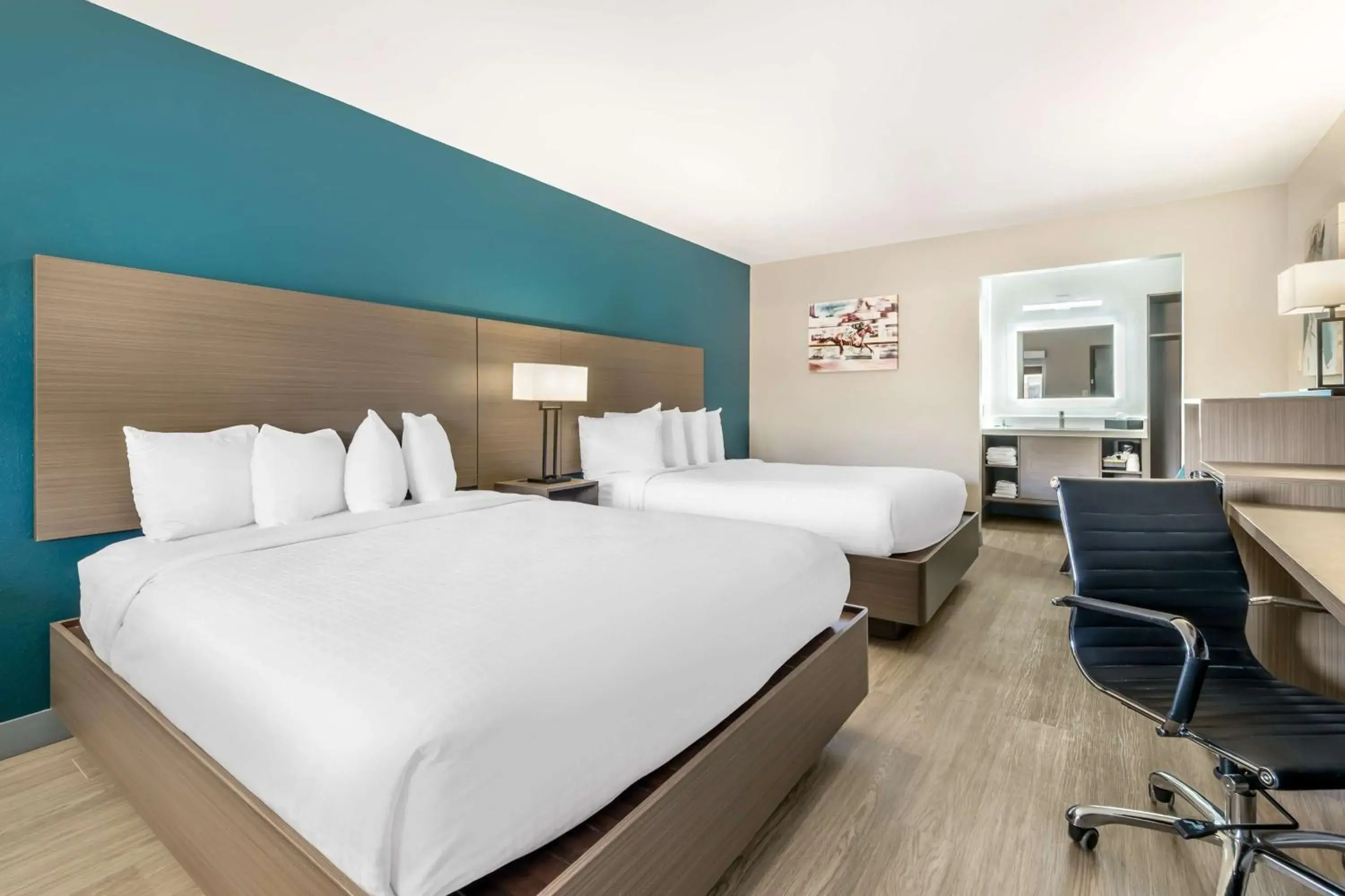 Queen Room with Two Queen Beds - Non-Smoking in Best Western Green Tree Inn Queen Room with Two Queen Beds - Non-Smoking in Best Western Green Tree Inn