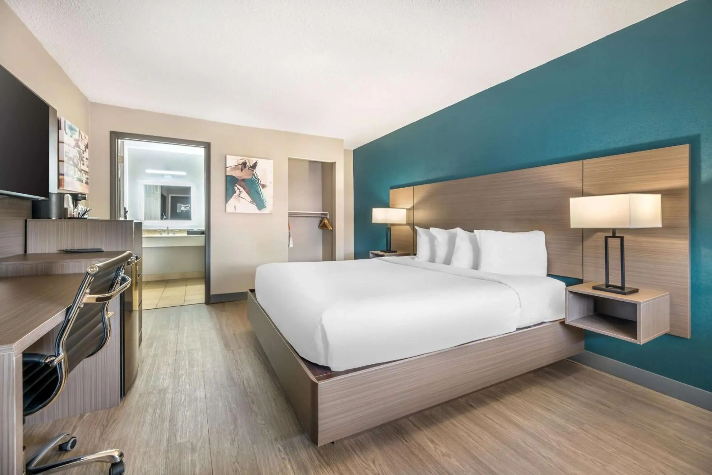 King Room - Non-Smoking in Best Western Green Tree Inn King Room - Non-Smoking in Best Western Green Tree Inn