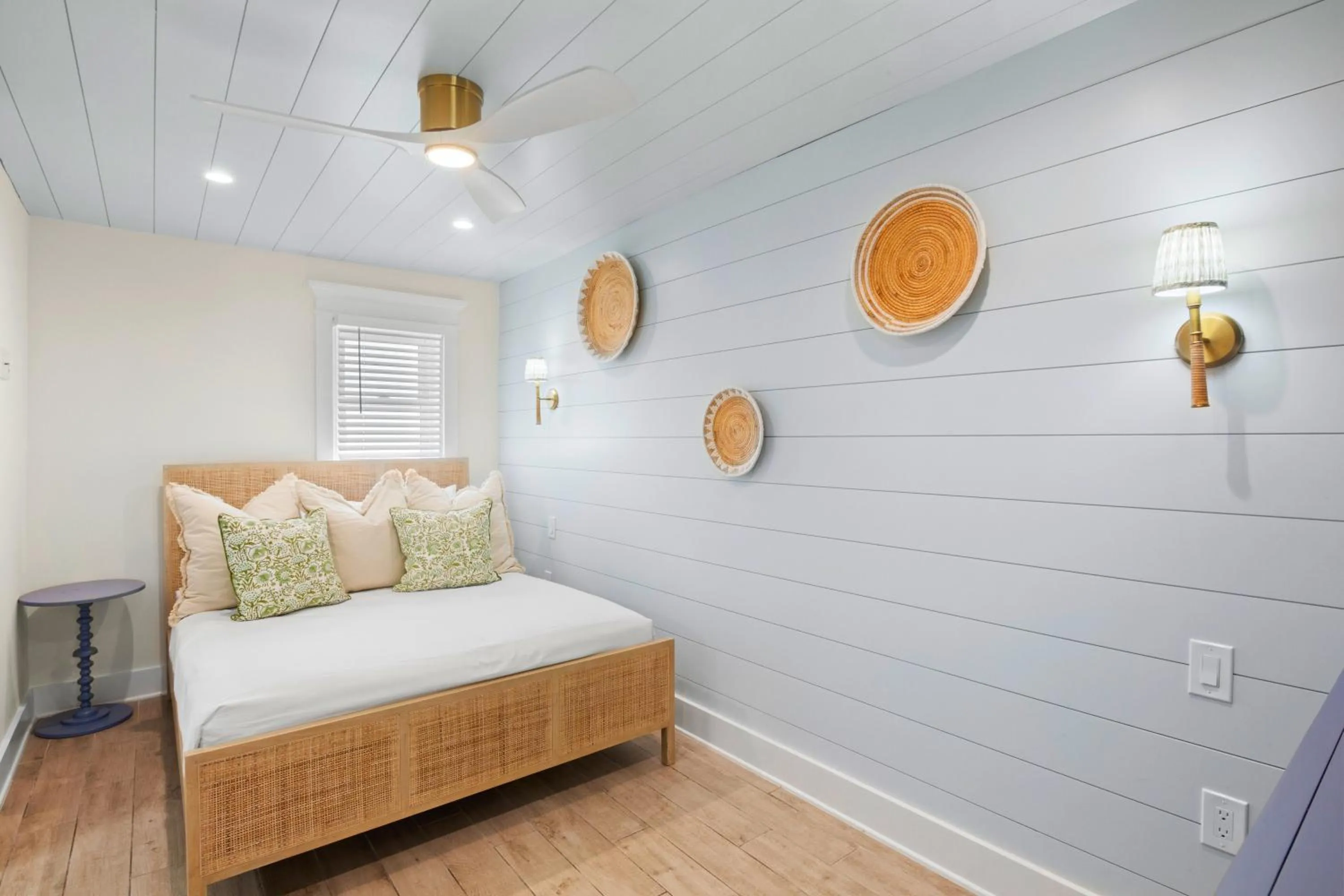 Bed in Tropical Breeze Resort