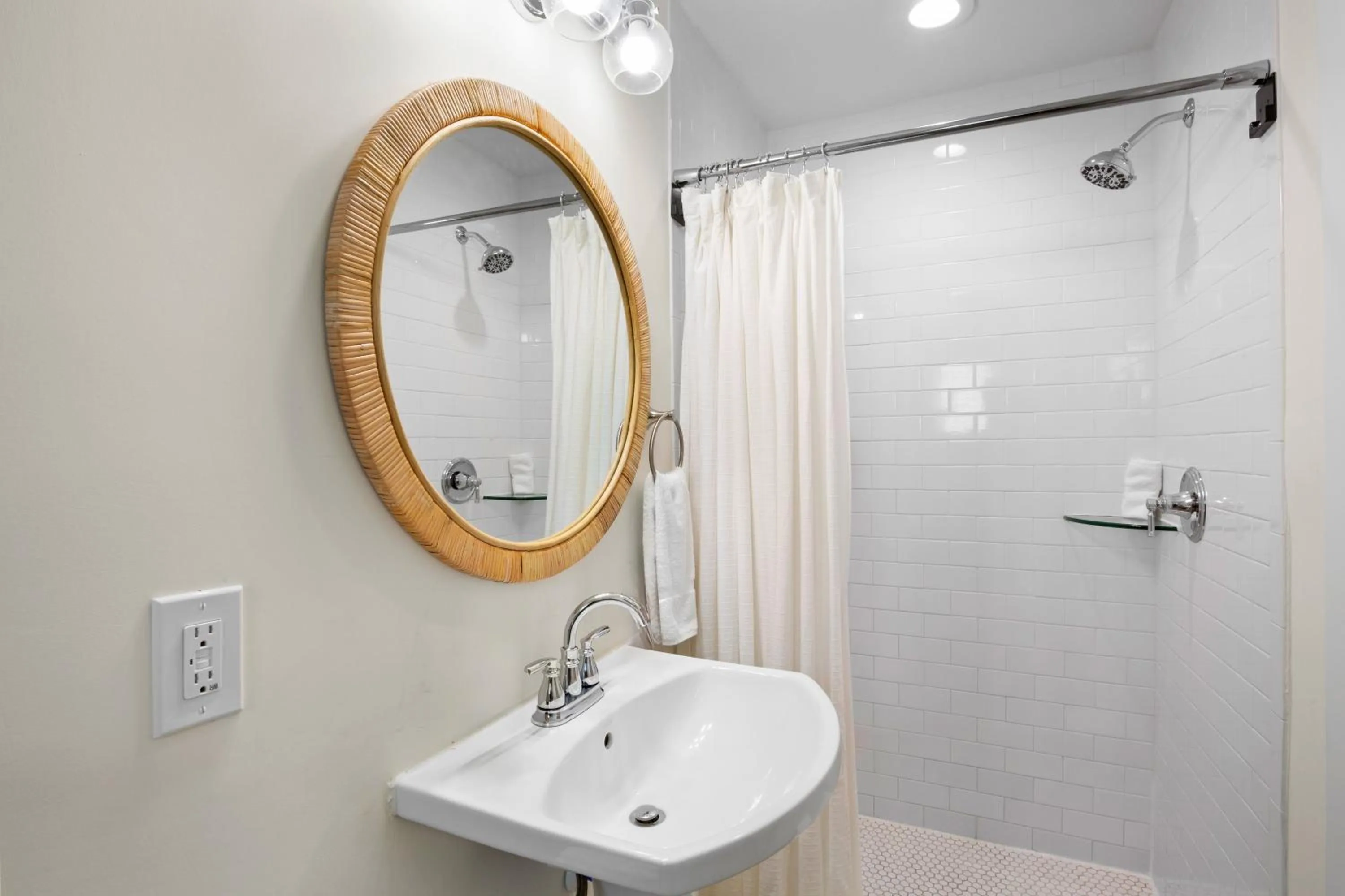 Tropical Breeze Resort