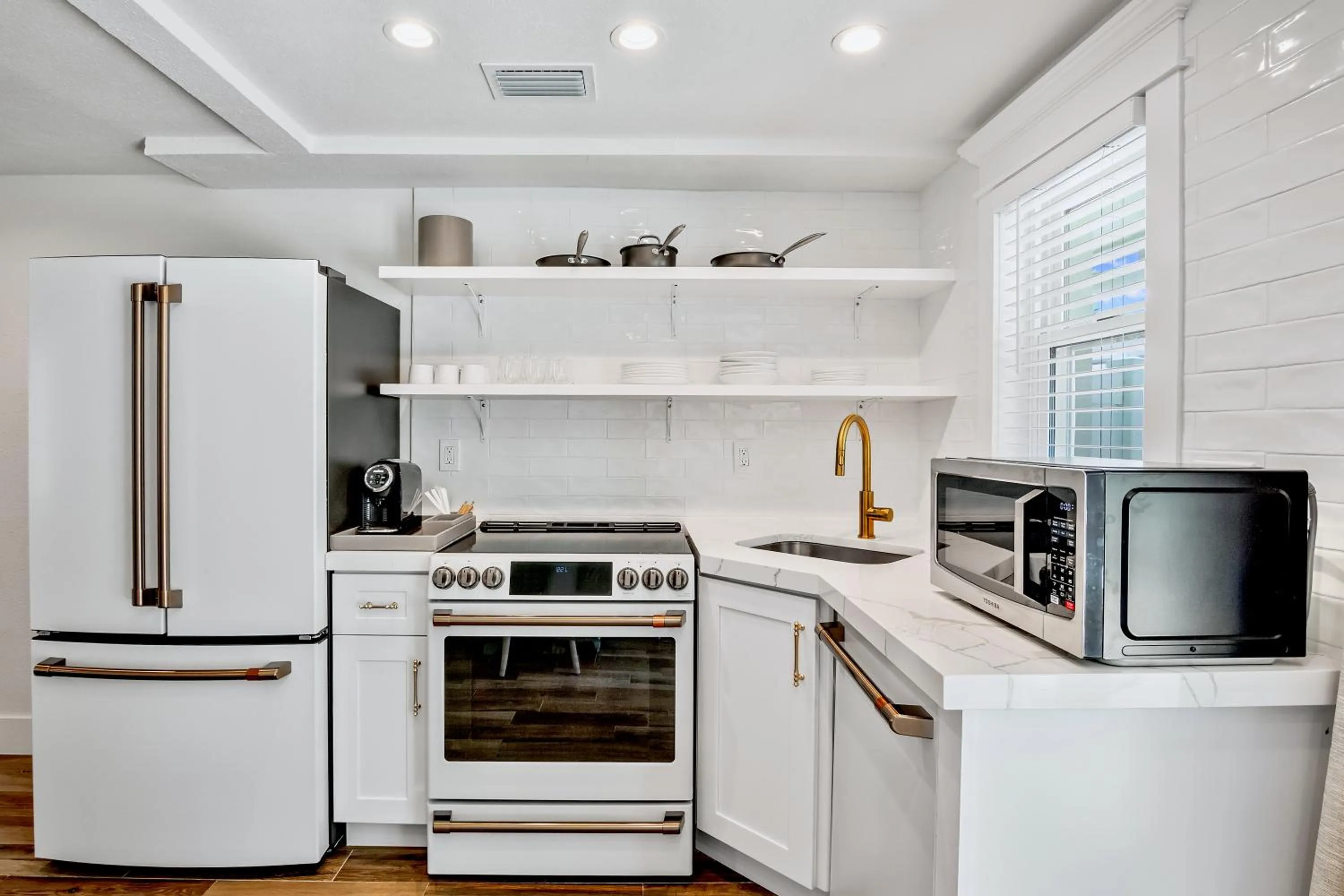 Tropical Breeze Resort