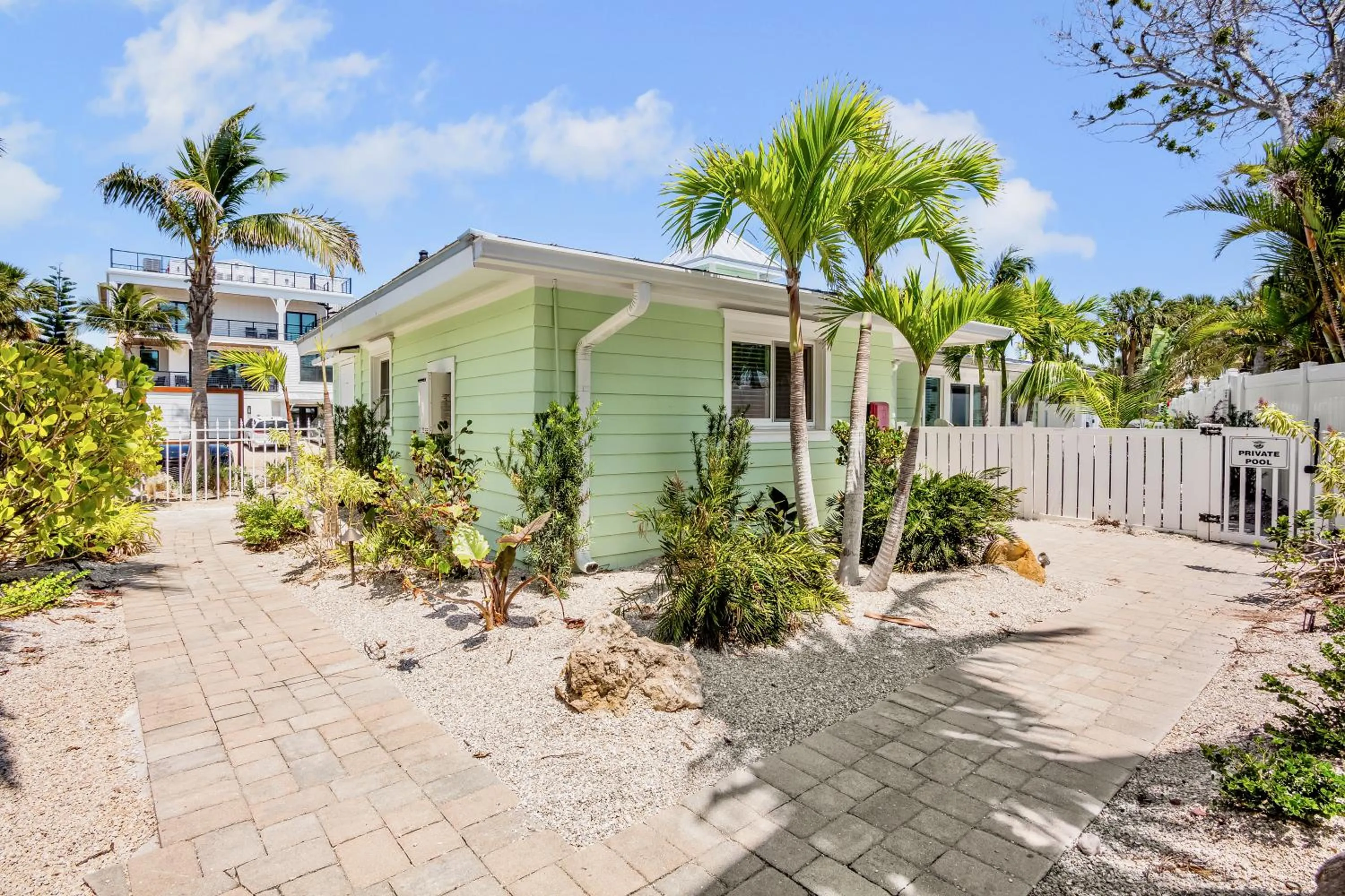 Tropical Breeze Resort