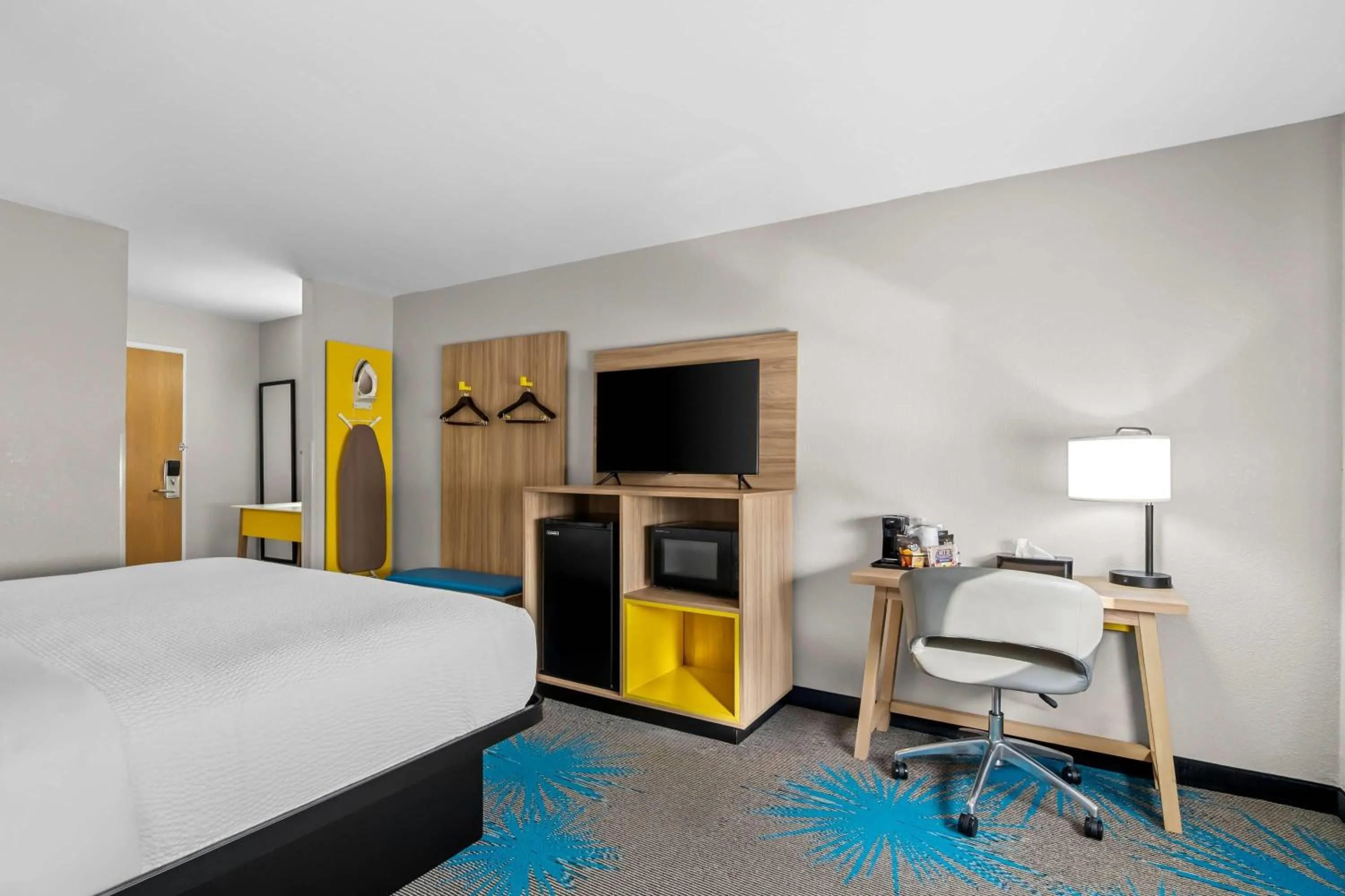 Bed in Days Inn by Wyndham Imlay City