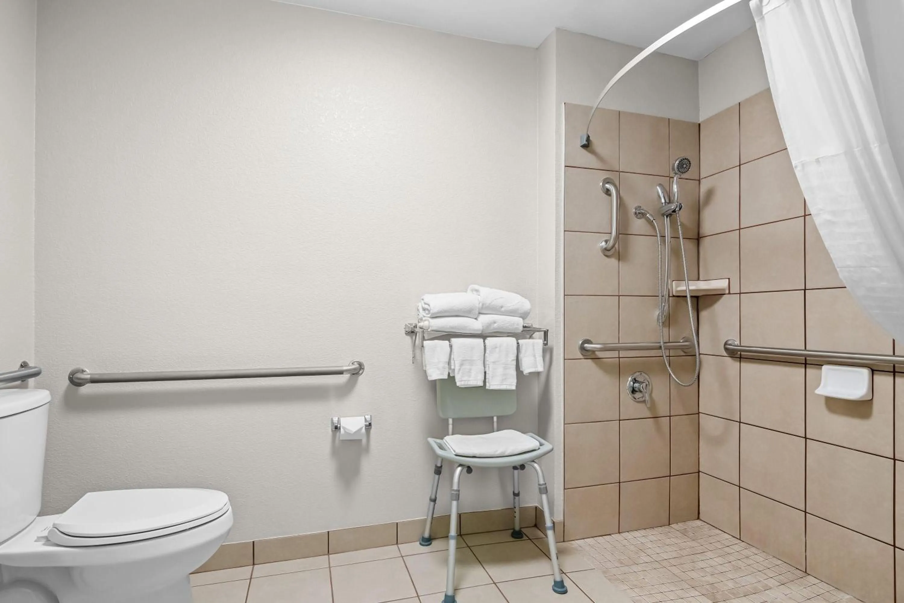 Photo of the whole room in Days Inn by Wyndham Imlay City