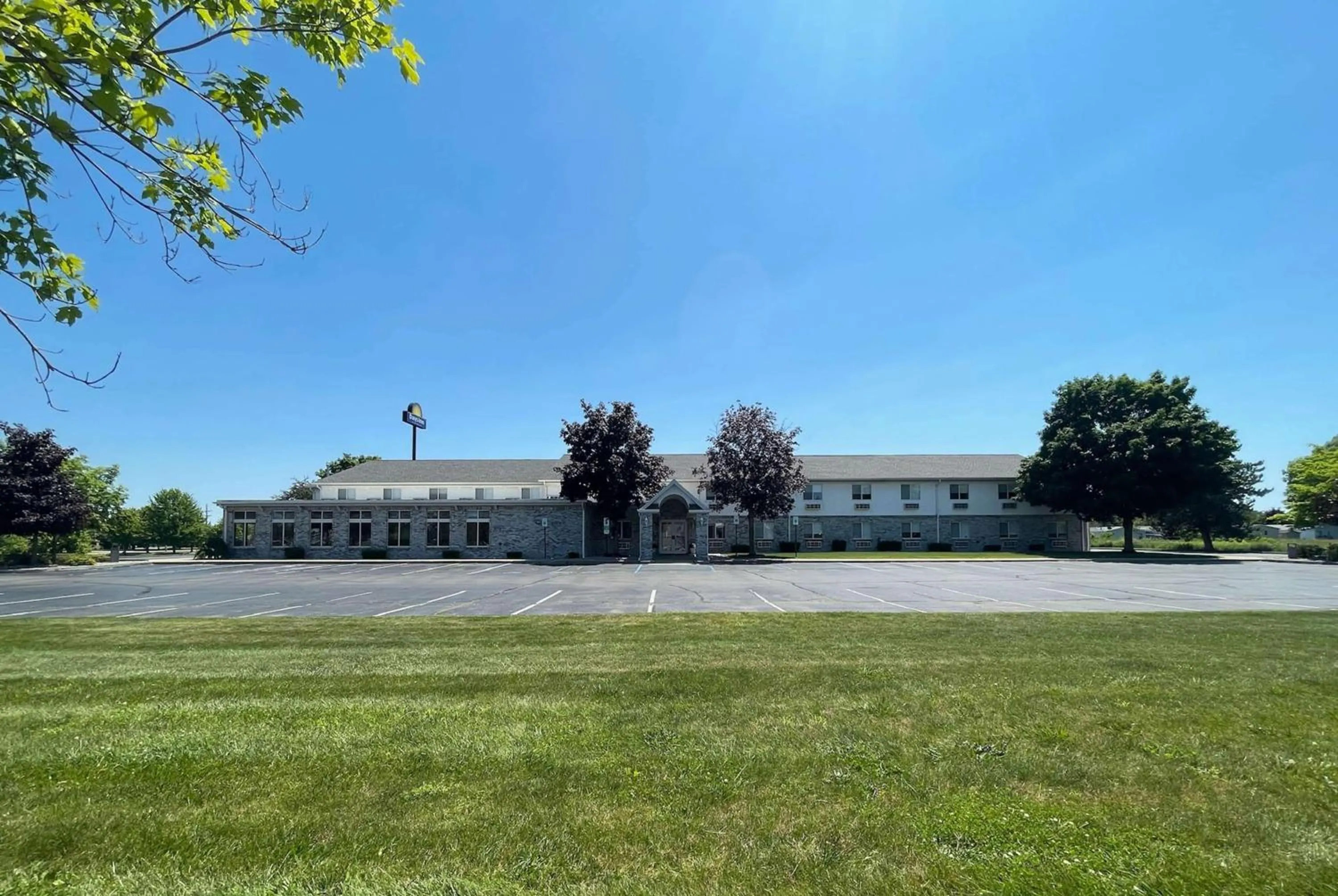 Property building in Days Inn by Wyndham Imlay City