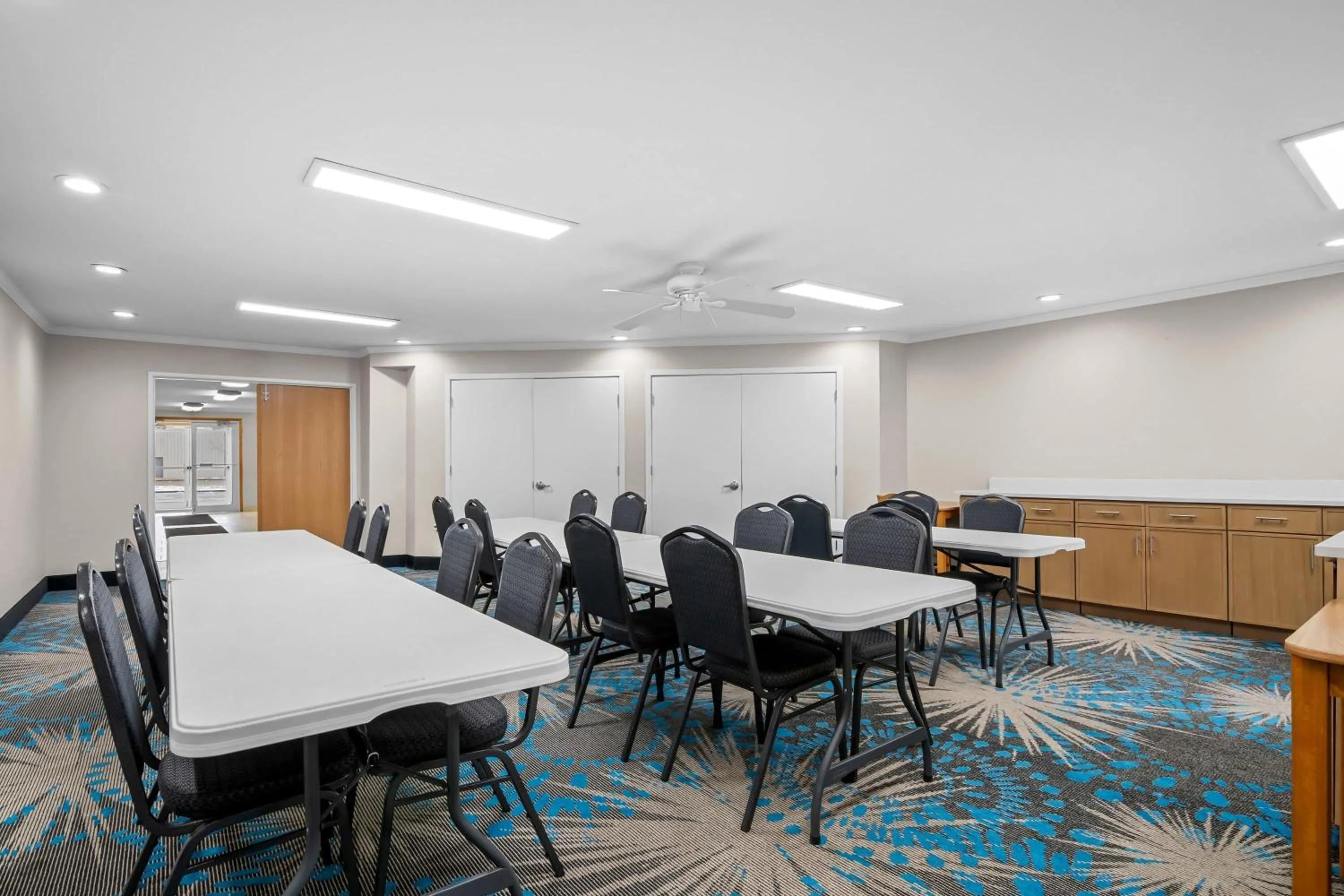 Meeting/conference room in Days Inn by Wyndham Imlay City