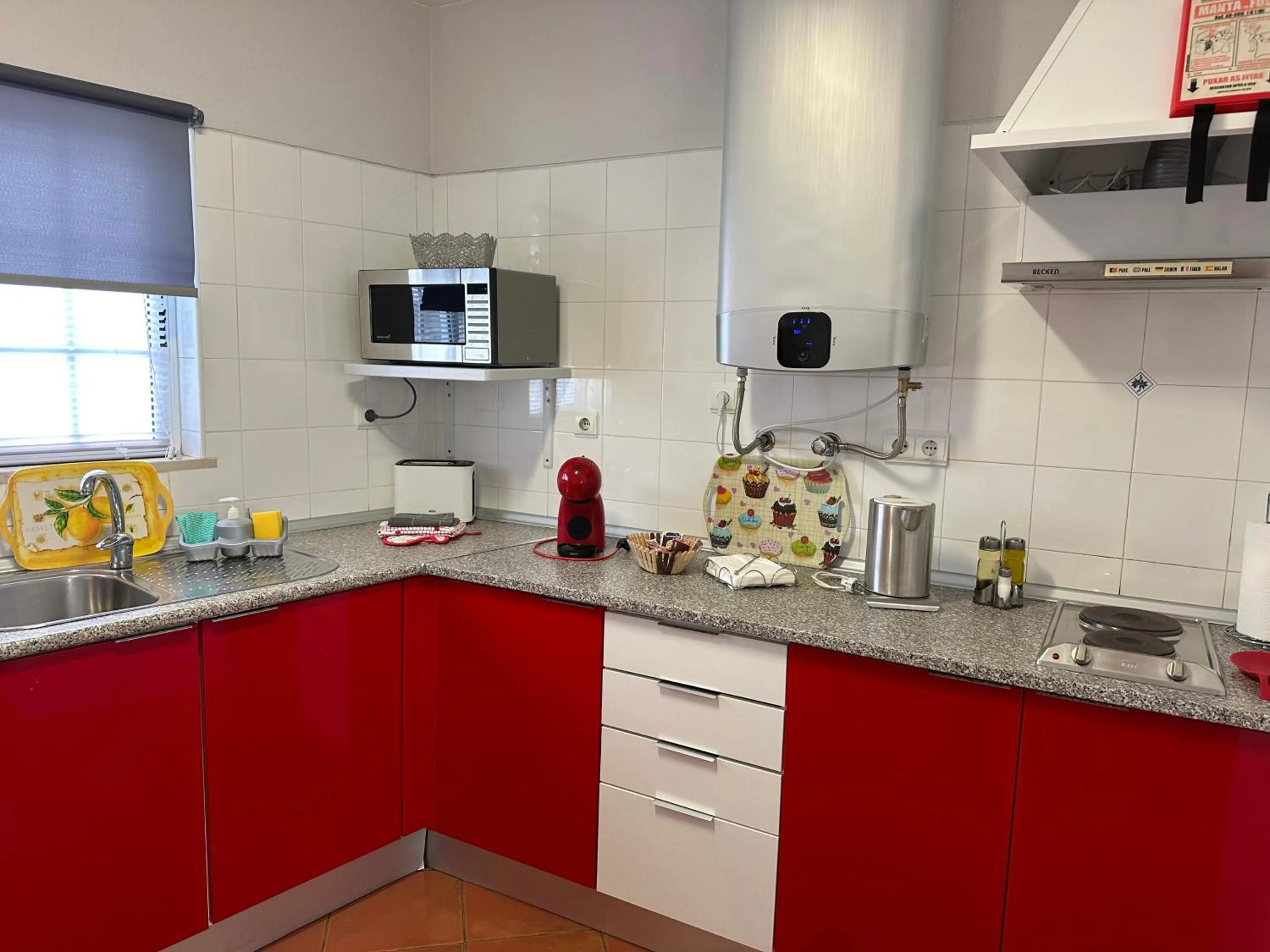 Kitchen or kitchenette in Casa Paula Apartments