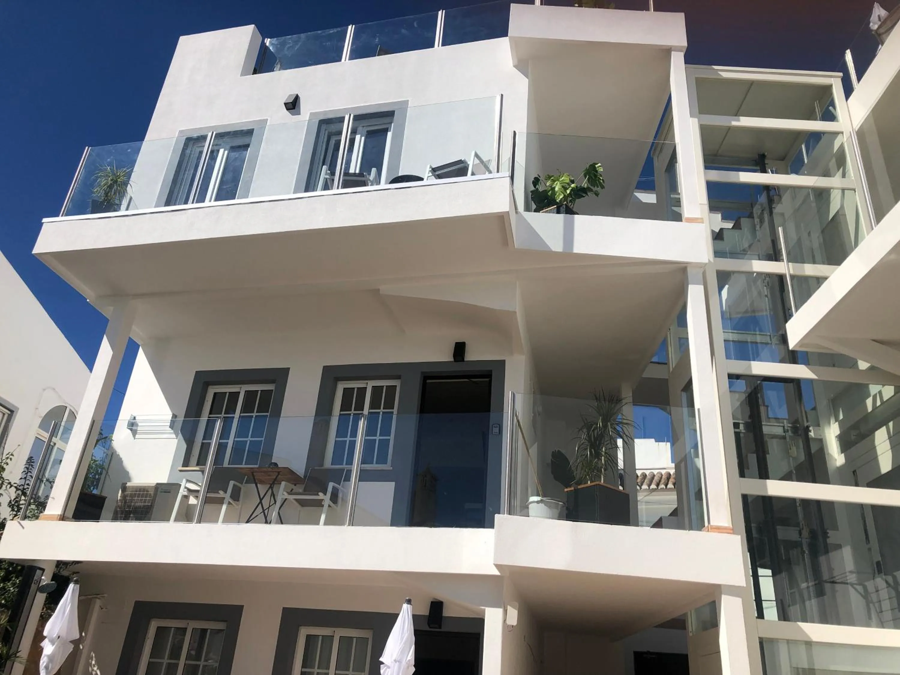 Property building in Casa Paula Apartments