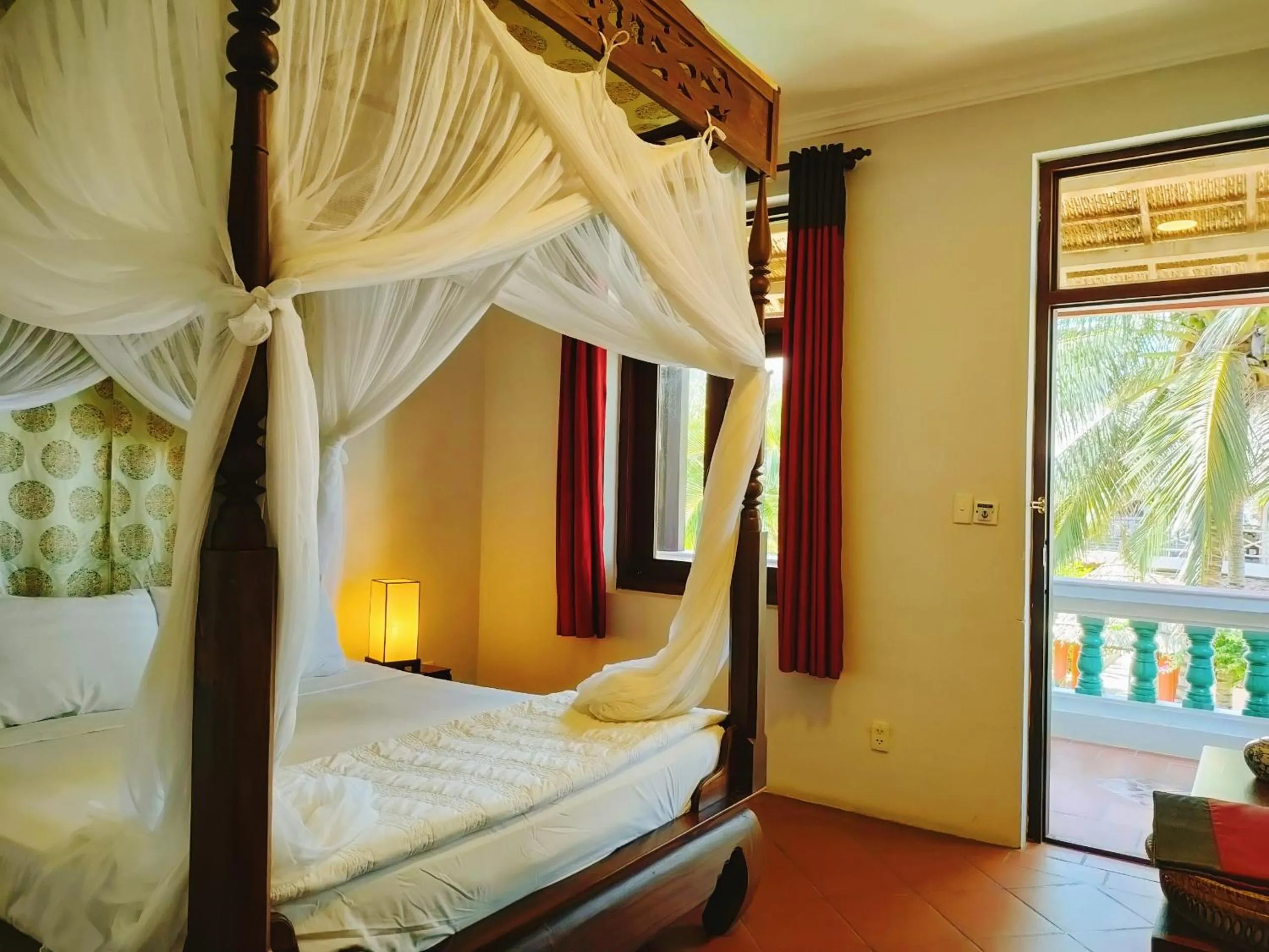 Bedroom, Bed in Full Moon Beach Resort