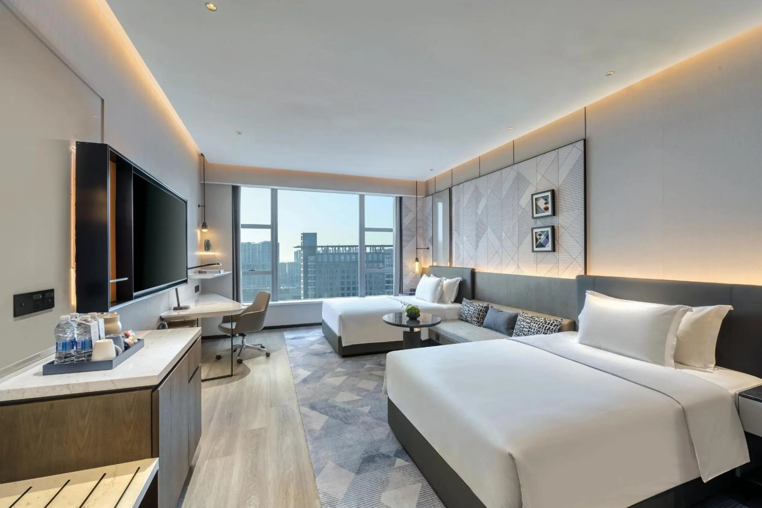 Photo of the whole room, Bed in Crowne Plaza Rugao