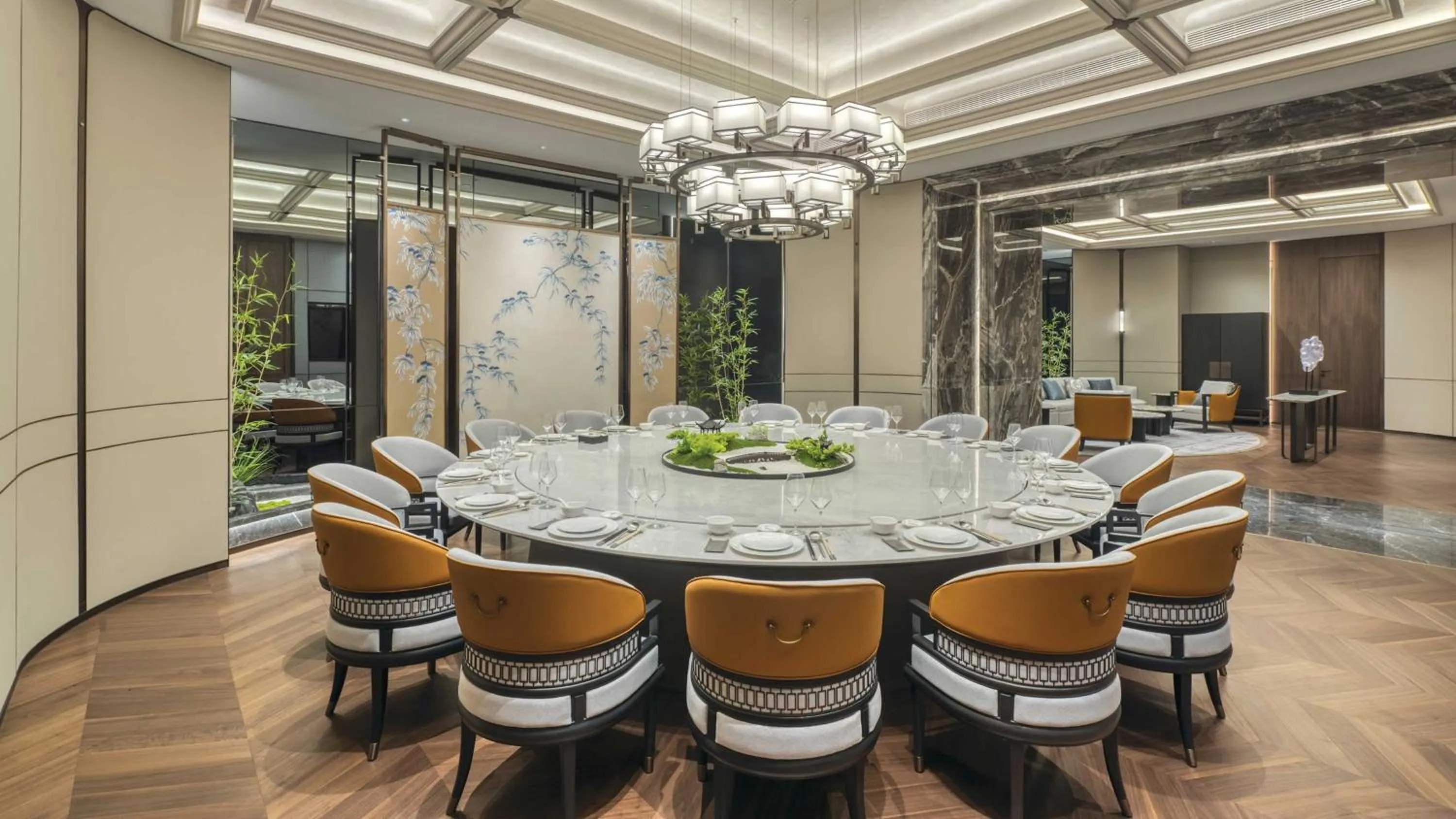 Restaurant/places to eat in Crowne Plaza Rugao