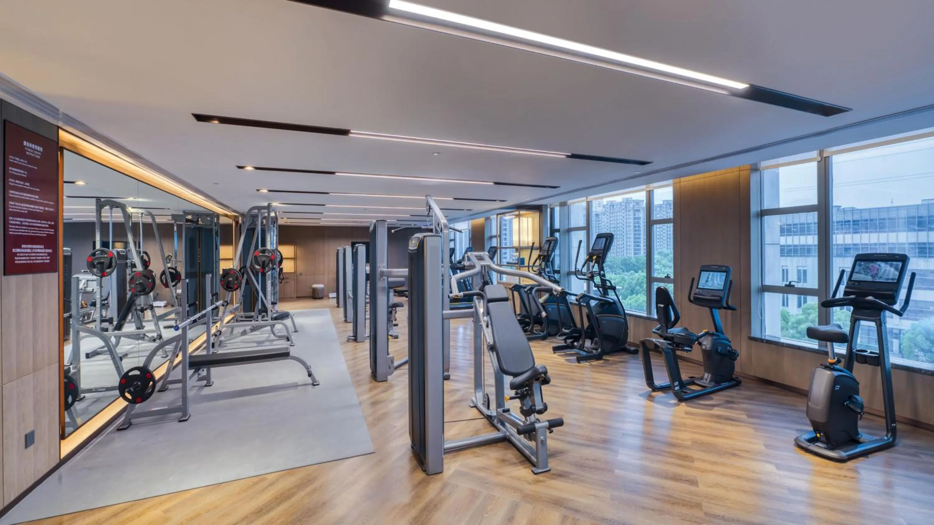 Fitness centre/facilities in Crowne Plaza Rugao