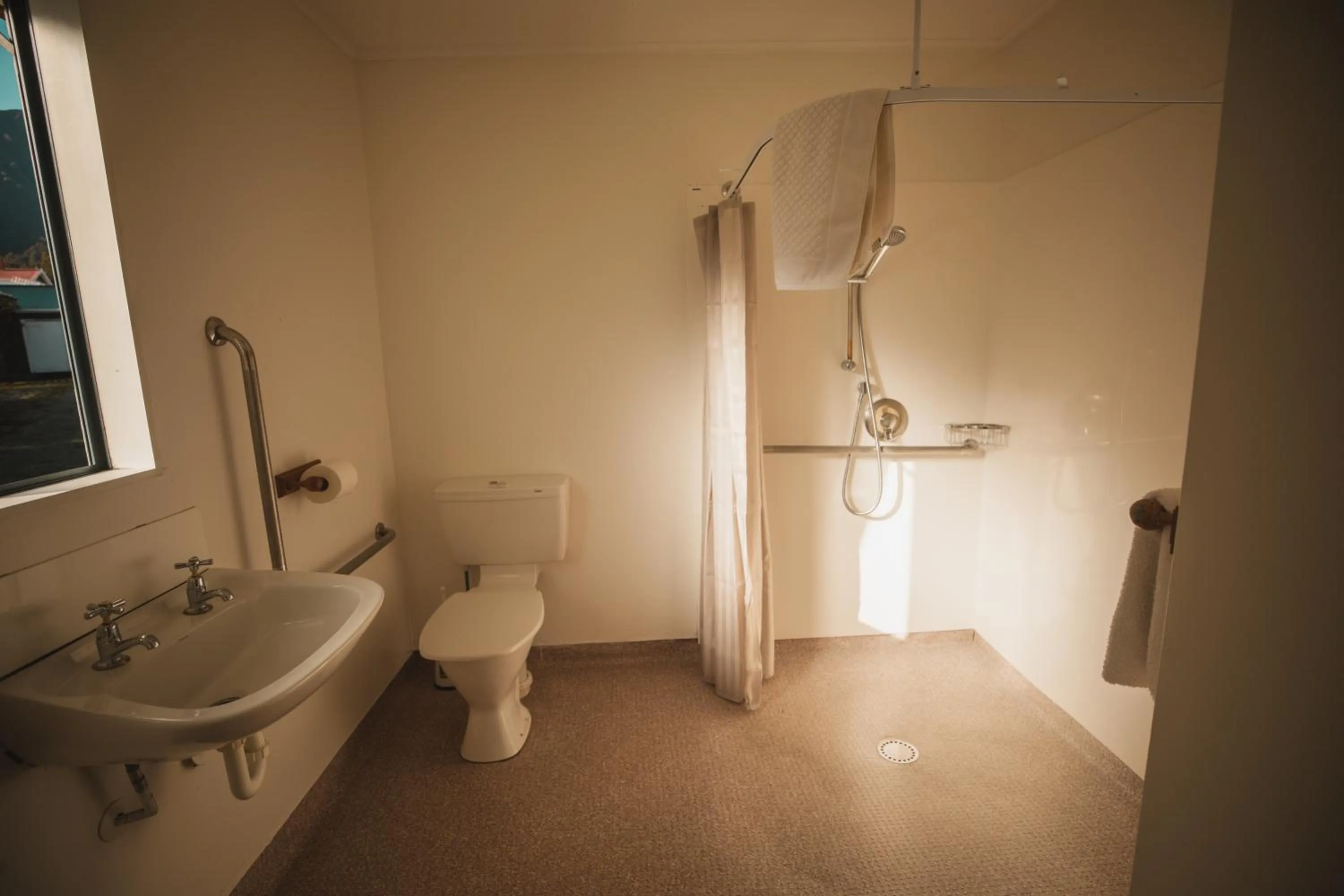 Shower in Rainforest Motel