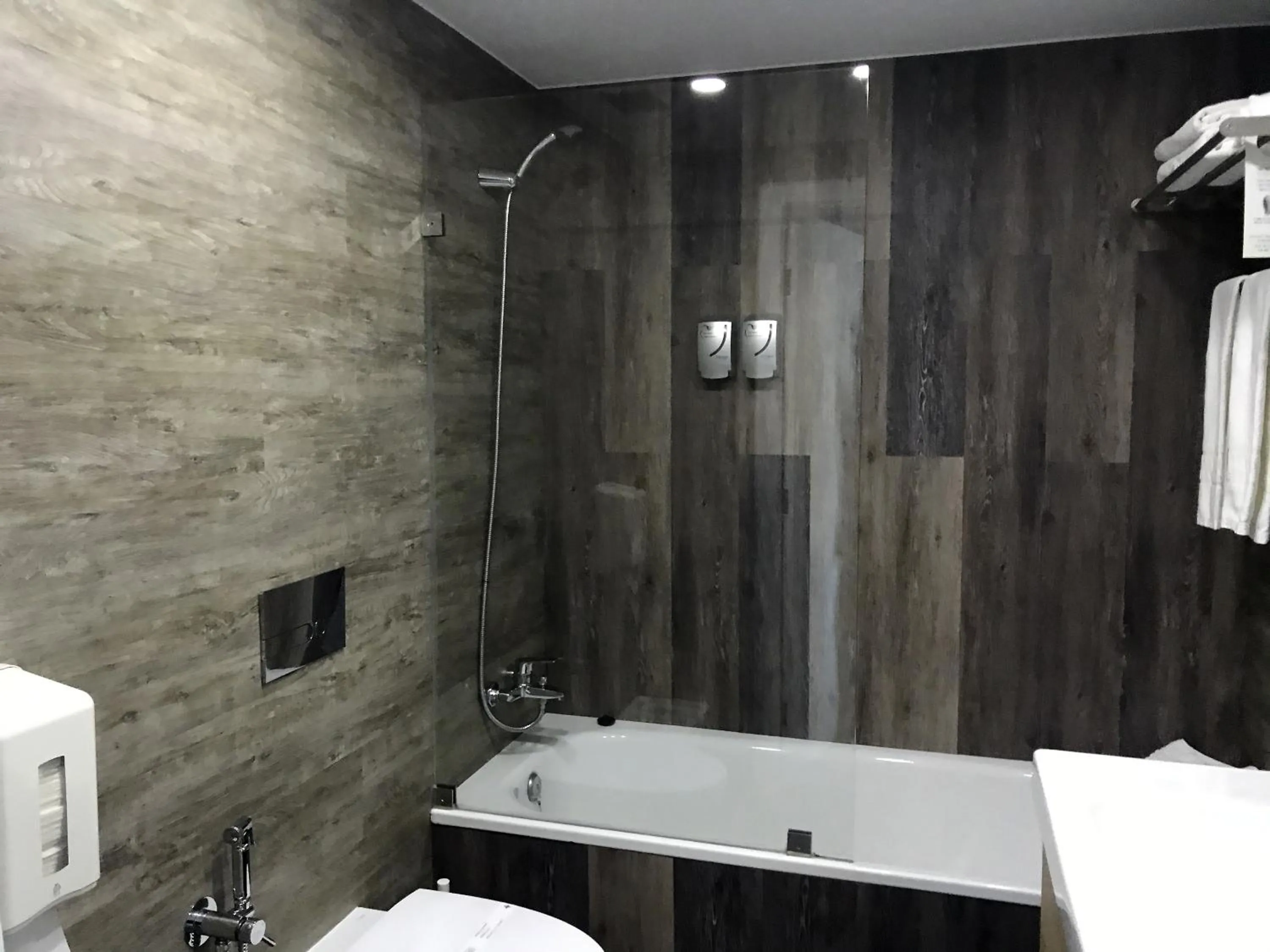Bathroom in Promar - Eco Beach & Spa Hotel