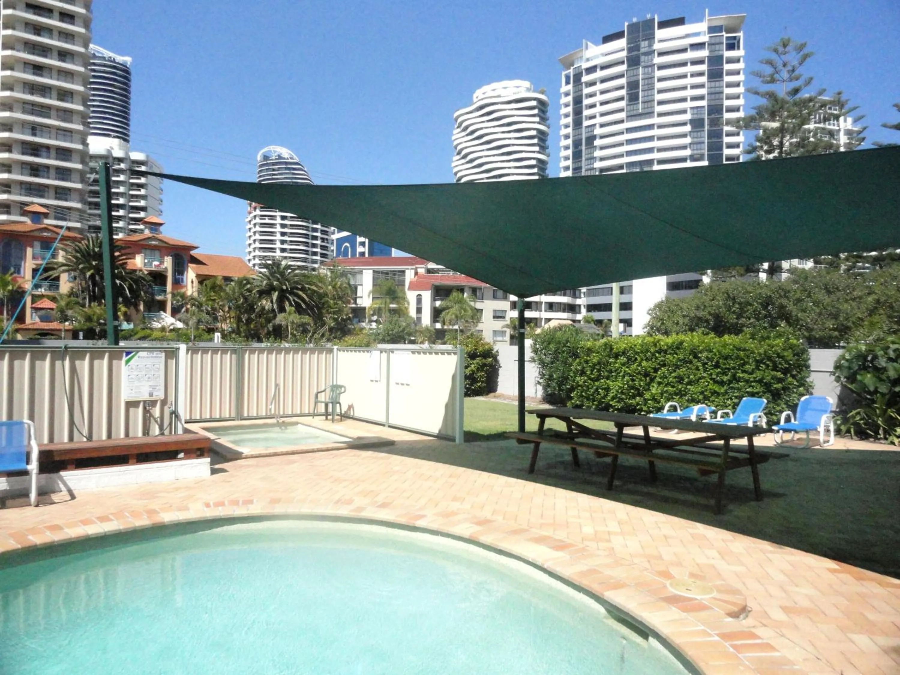 Swimming pool in Queensleigh Holiday Apartments