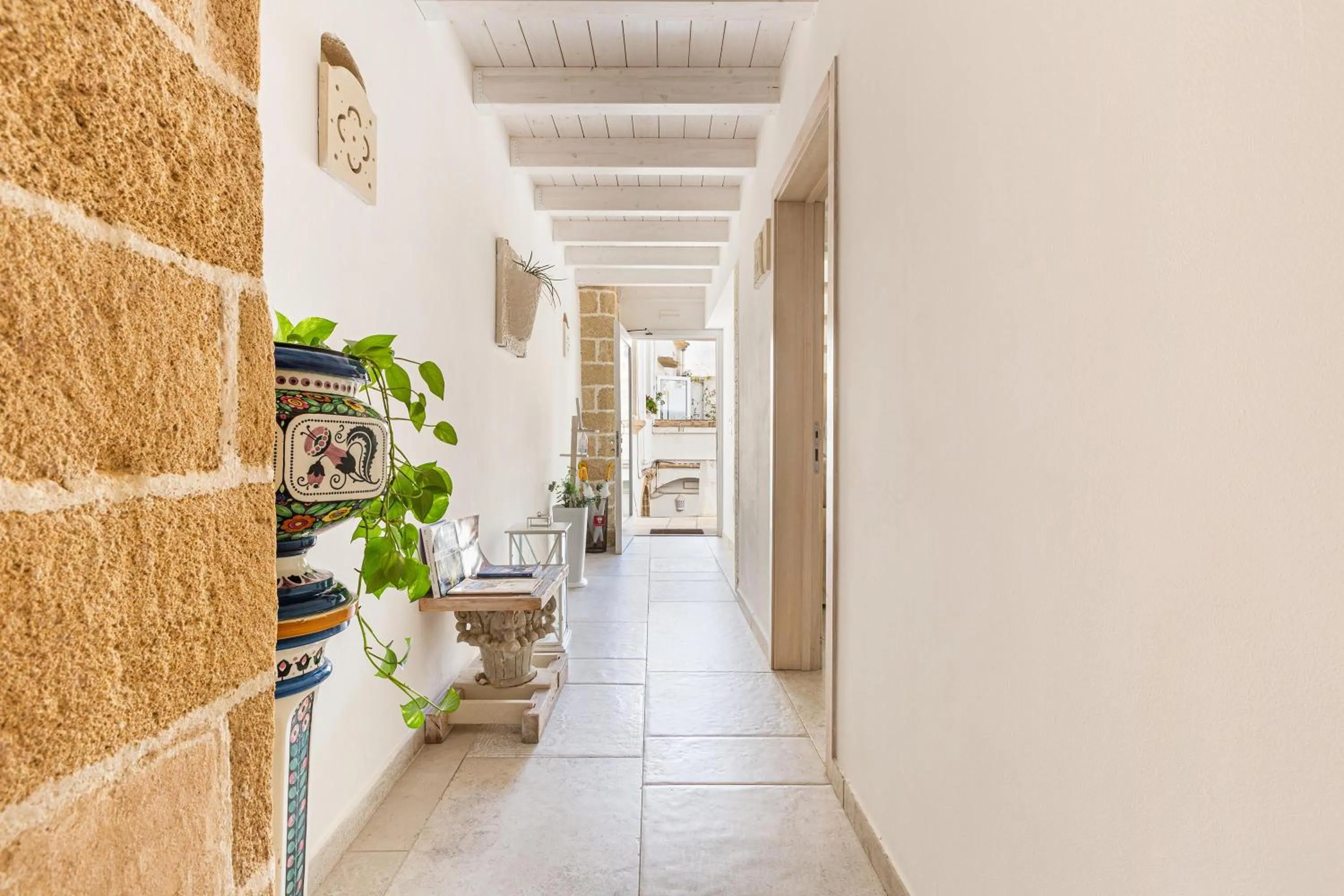 Decorative detail in Clara Domus