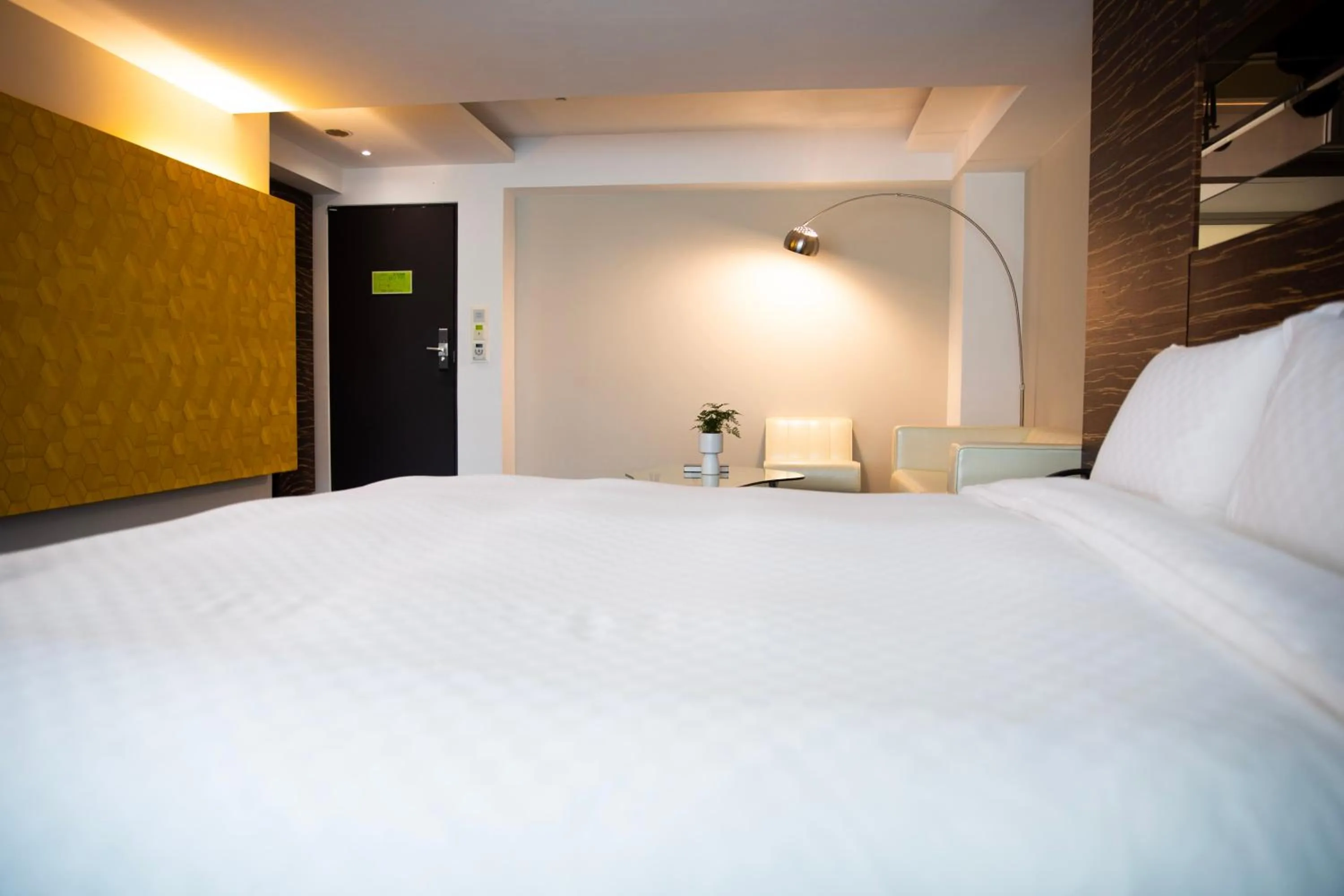 Photo of the whole room, Bed in Kapok Hotel & Resorts