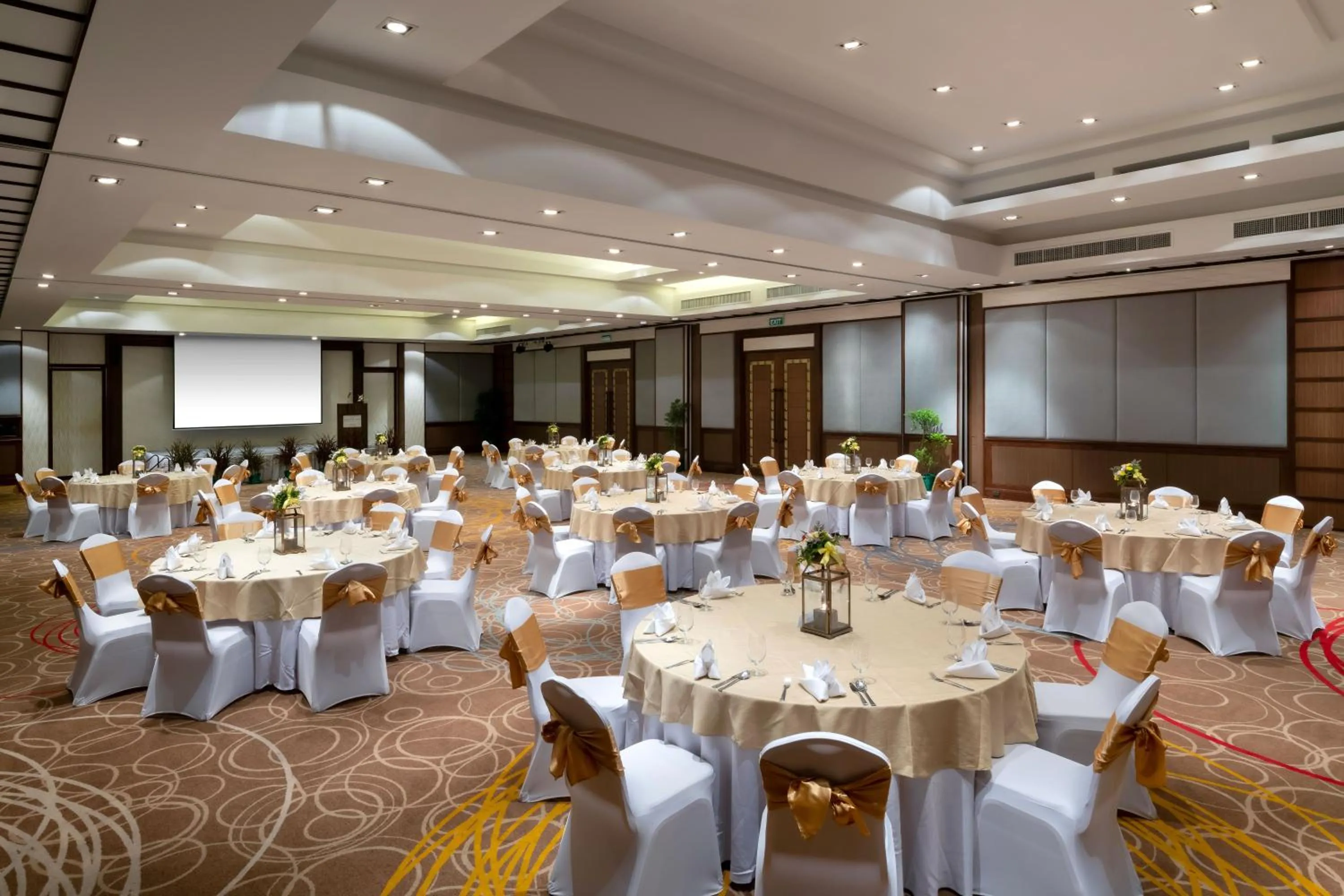 Banquet/Function facilities in Novotel Phuket Vintage Park Resort