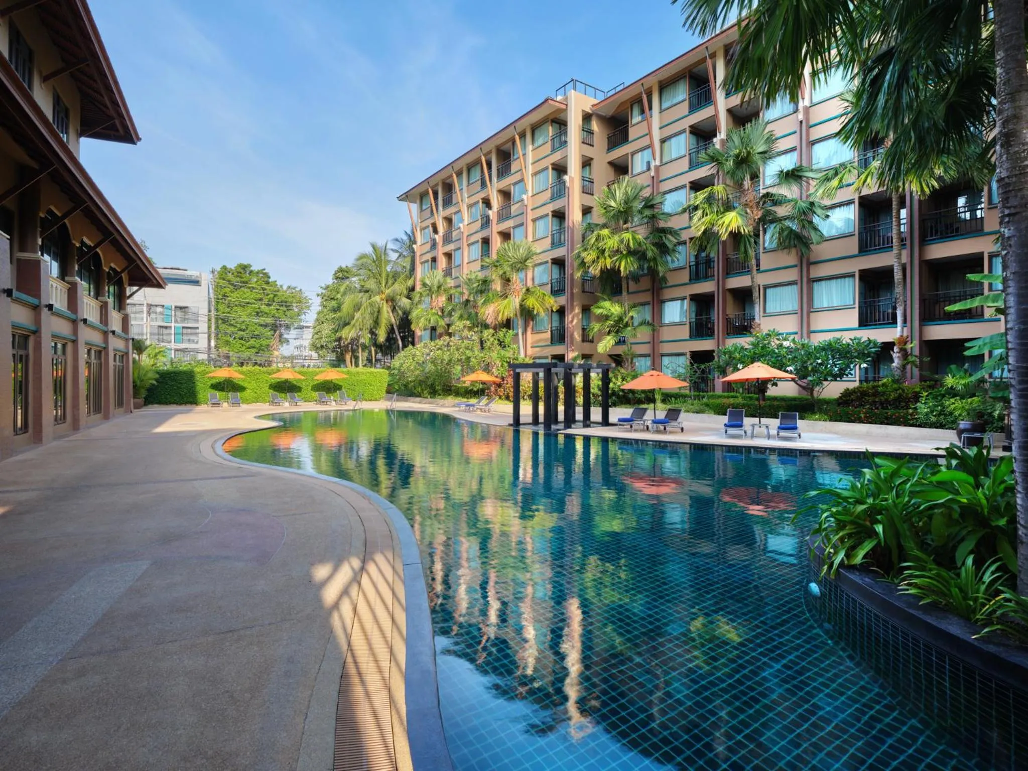 Swimming pool in Novotel Phuket Vintage Park Resort