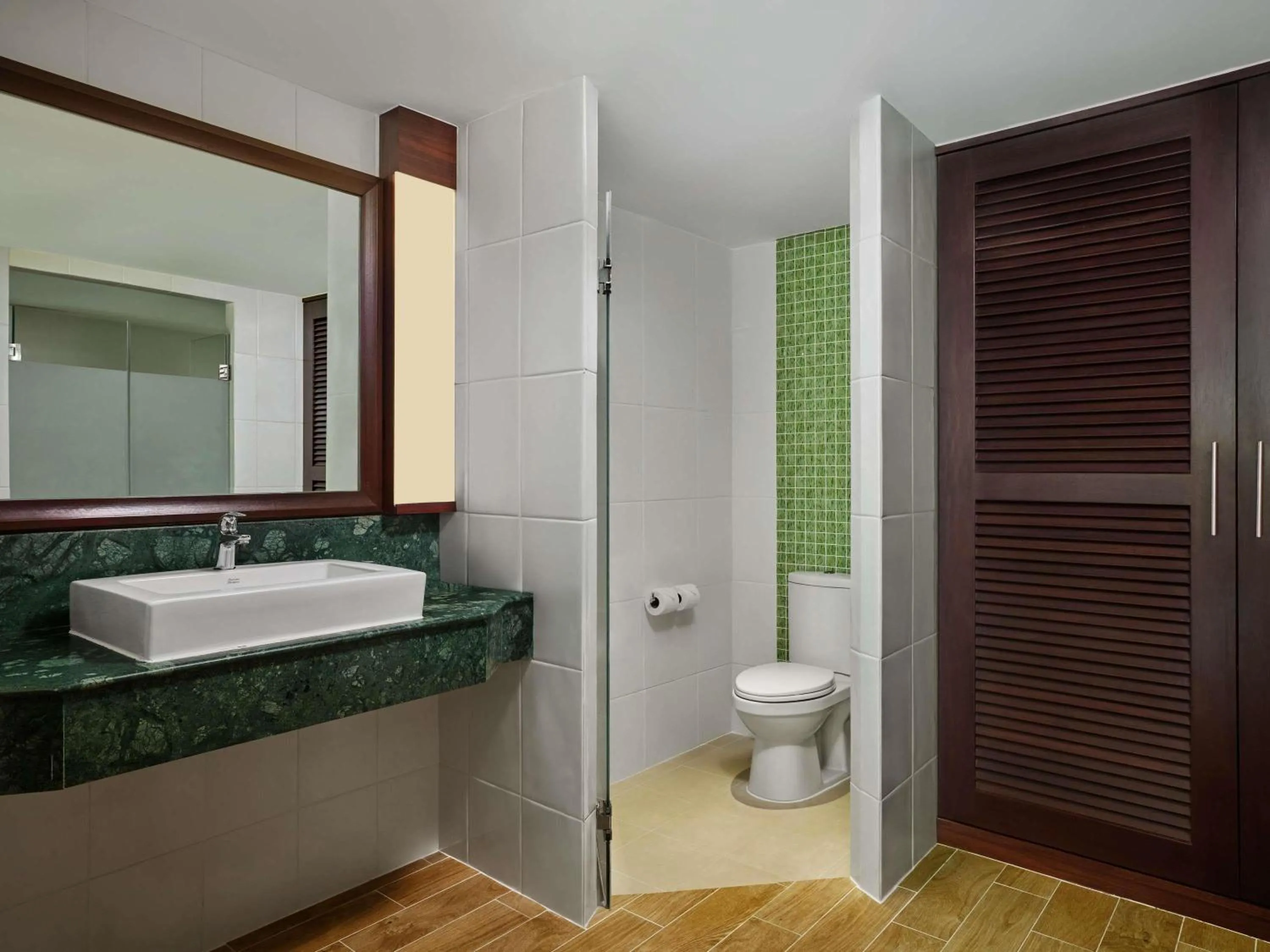 Photo of the whole room in Novotel Phuket Vintage Park Resort